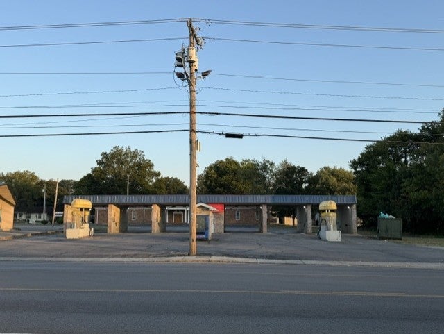 410 W Lincoln St