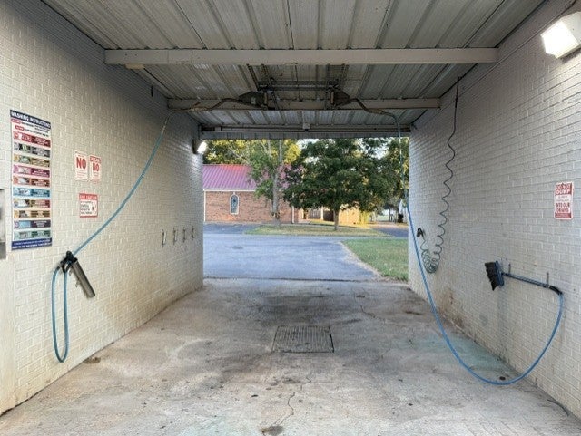 410 W Lincoln St