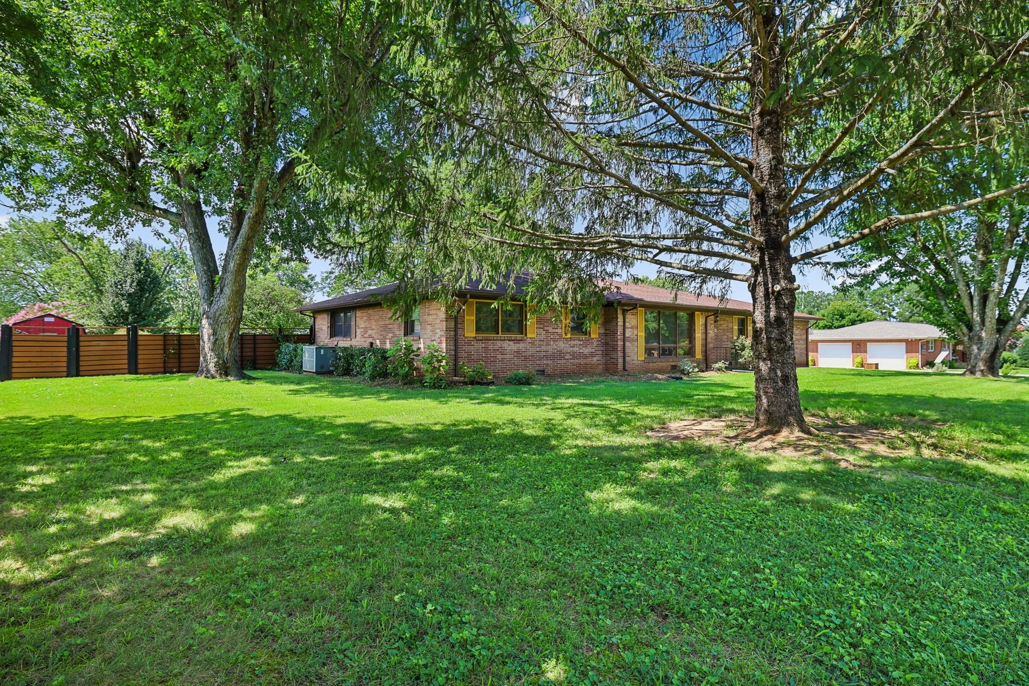 203 Kelly Dr