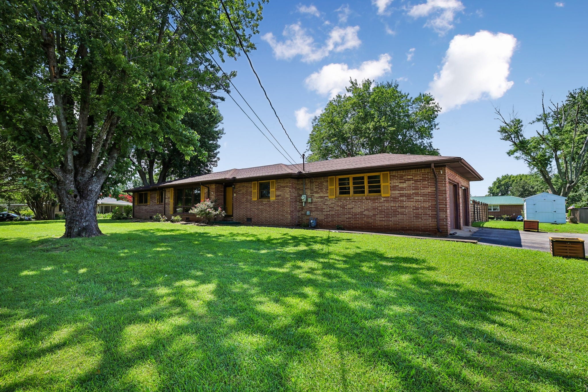 203 Kelly Dr