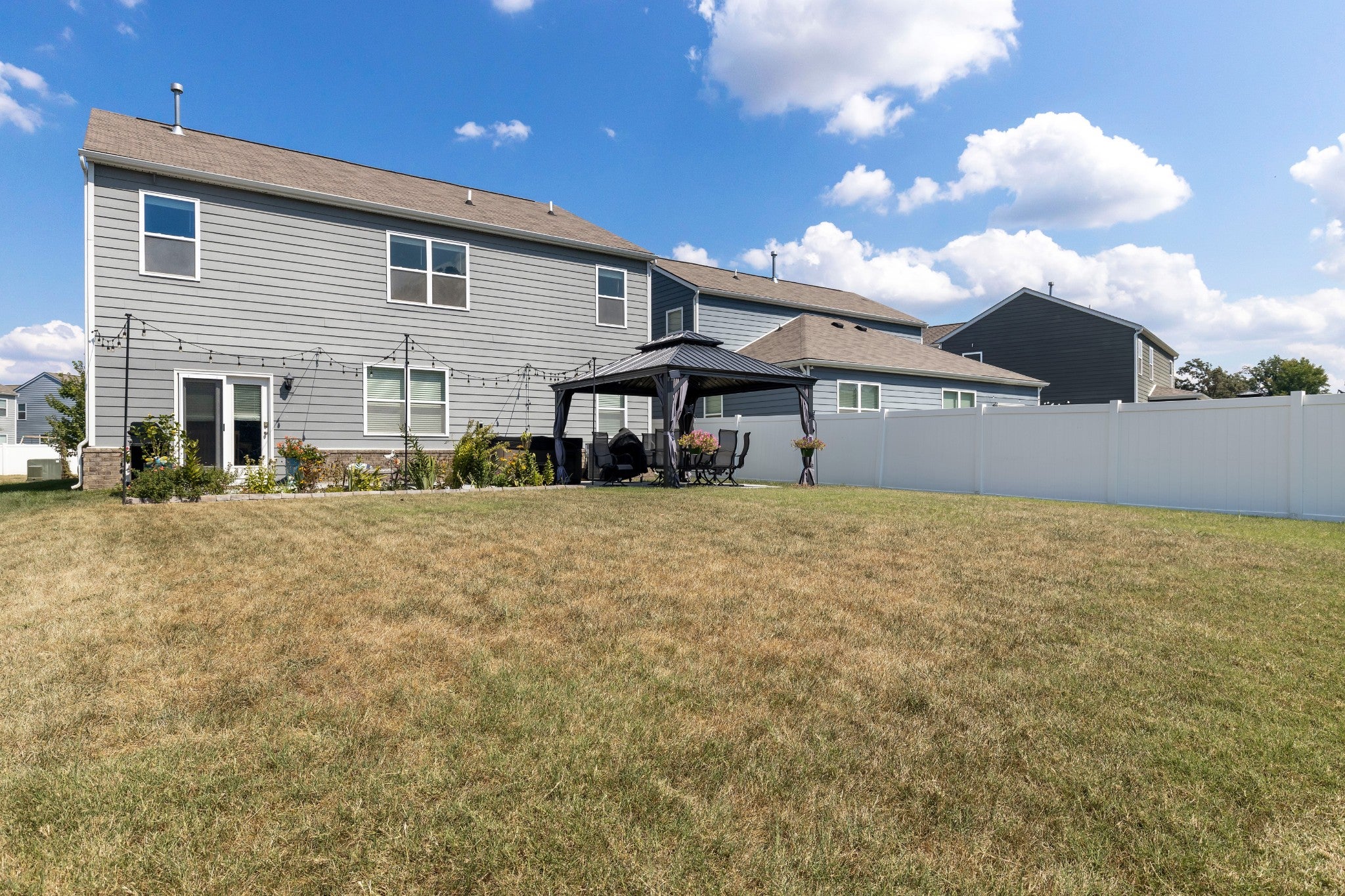7267 Sunny Parks Dr