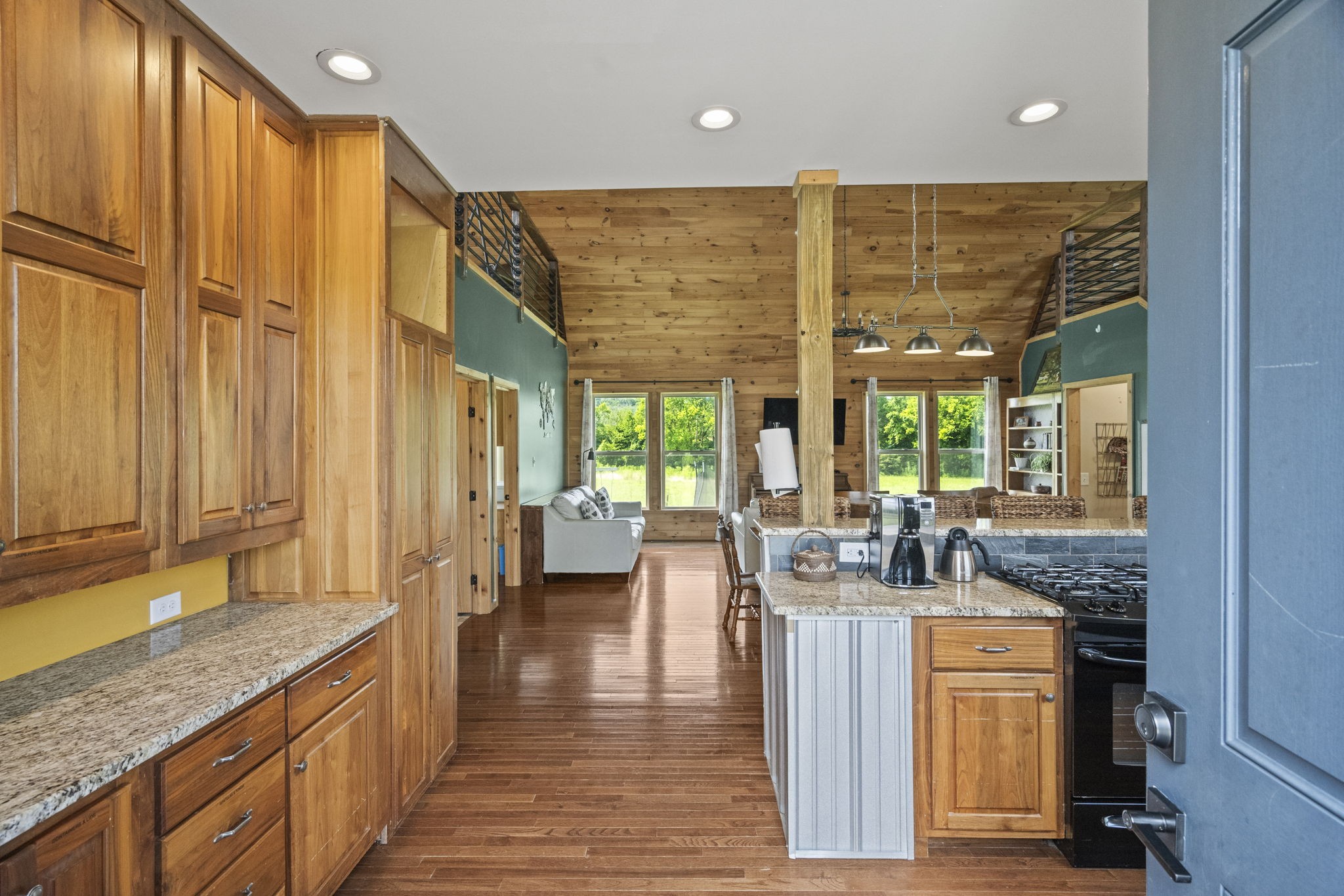 440 Honeysuckle Lane Rd