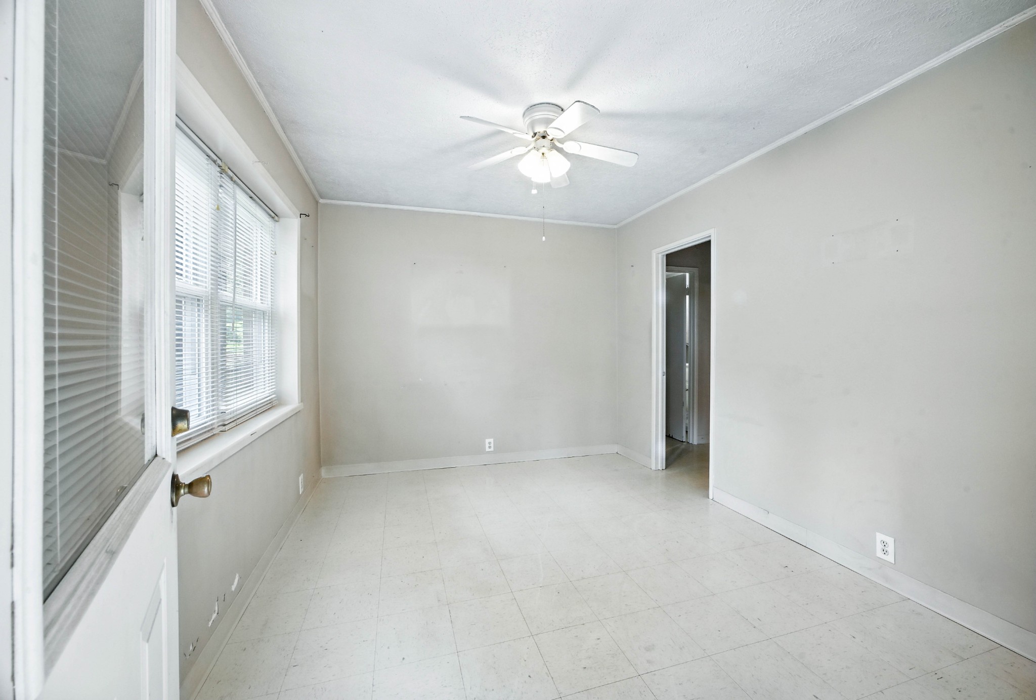 521 Hawkins Rd