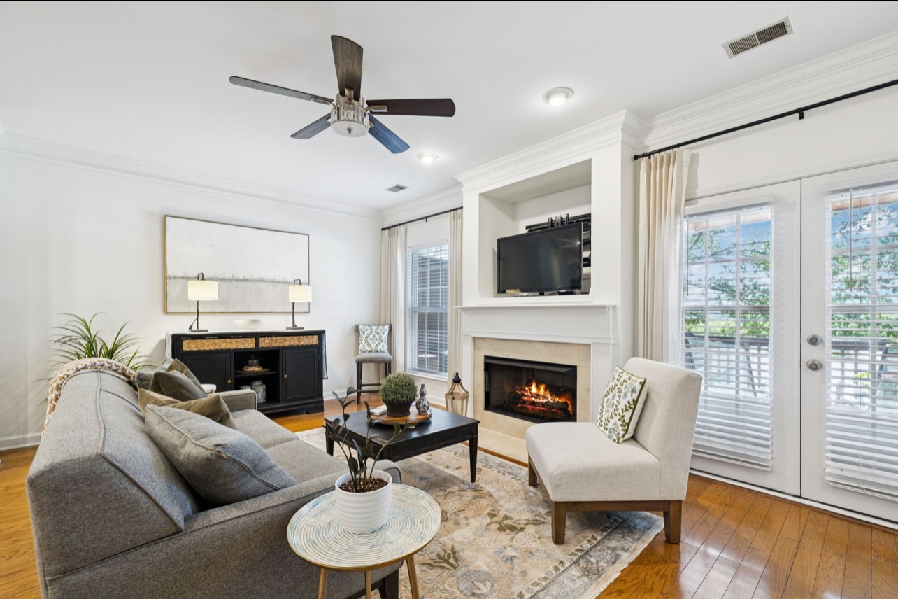 1815 Brentwood Pointe
