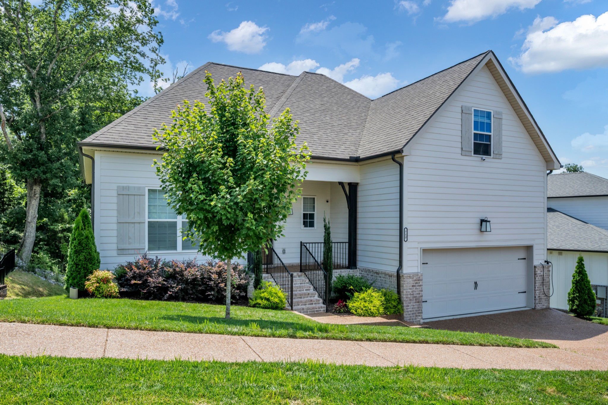 713 Summit Oaks Ct