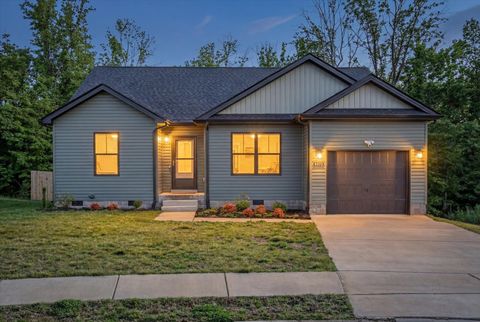 1472 Isaiah Dr Clarksville TN 37042