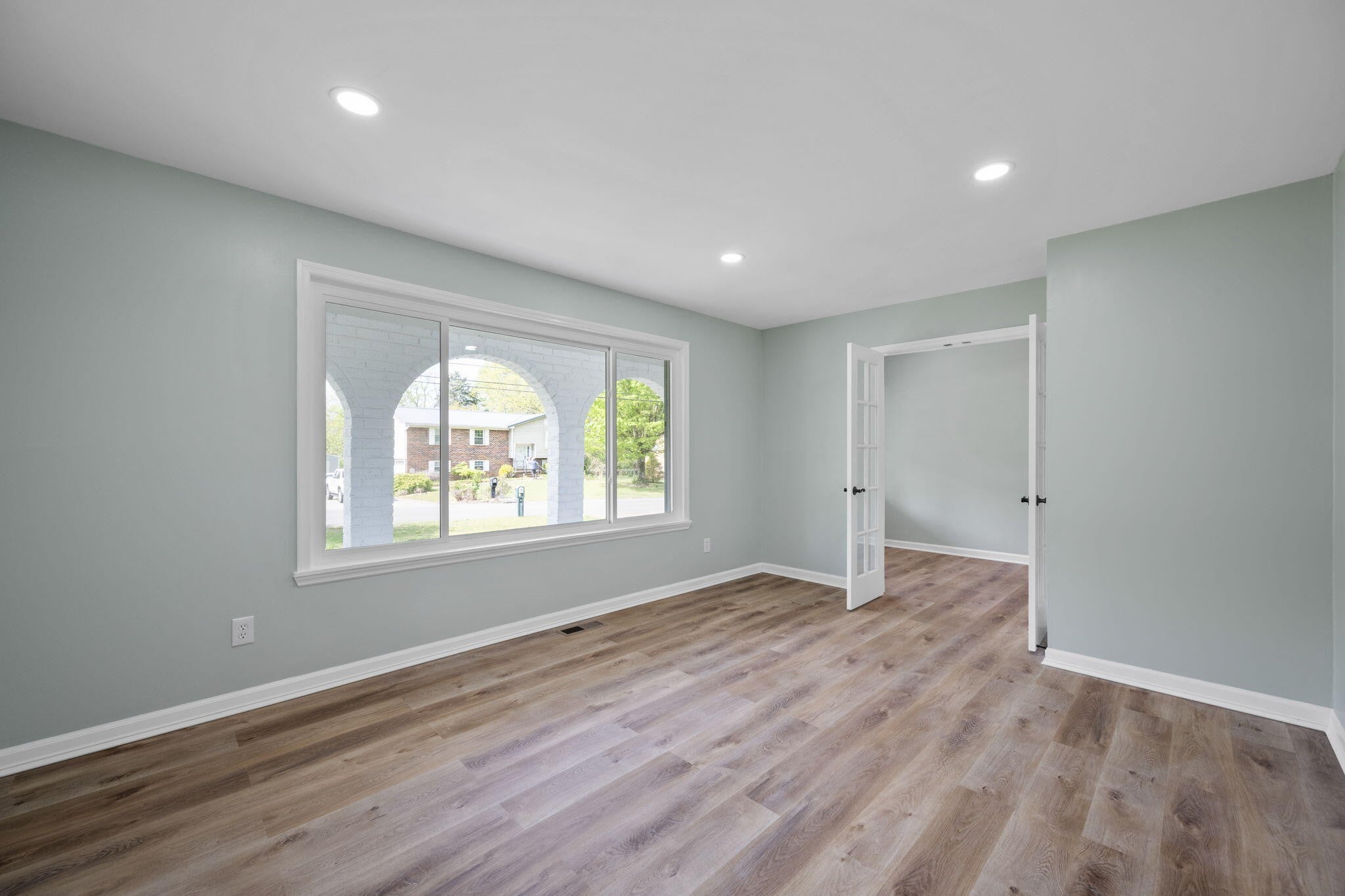 157 Mapleton Drive NW