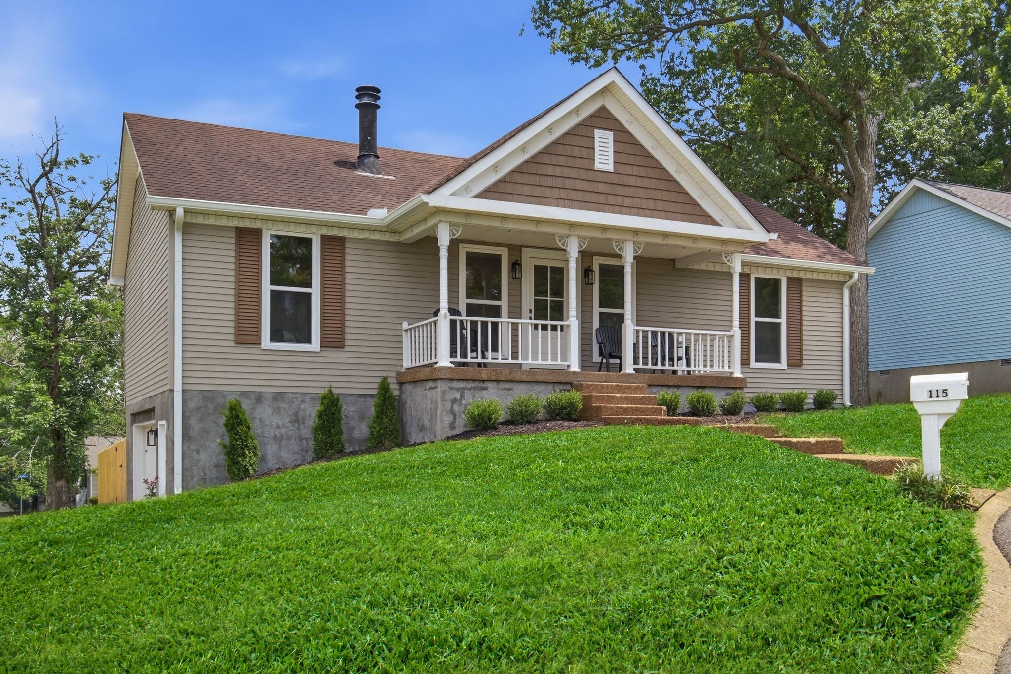 115 Butterfield Ct