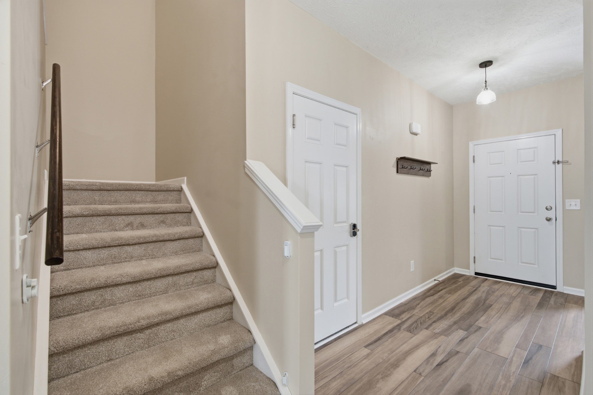 384 Owl Dr