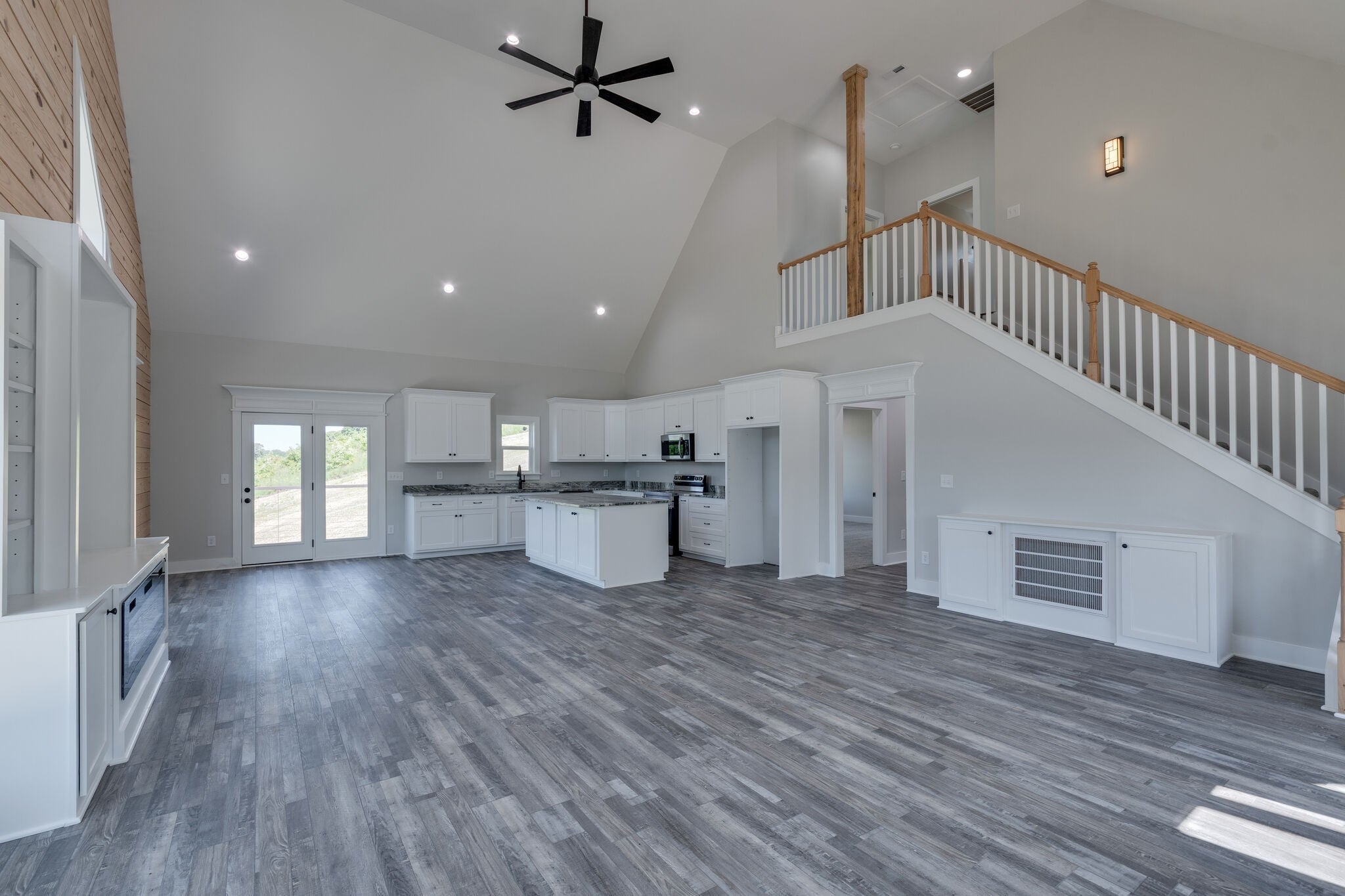 37 Lakeview Dr