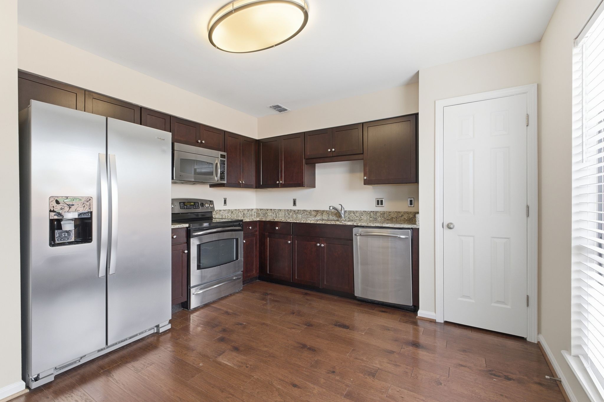 132 Academy Sq