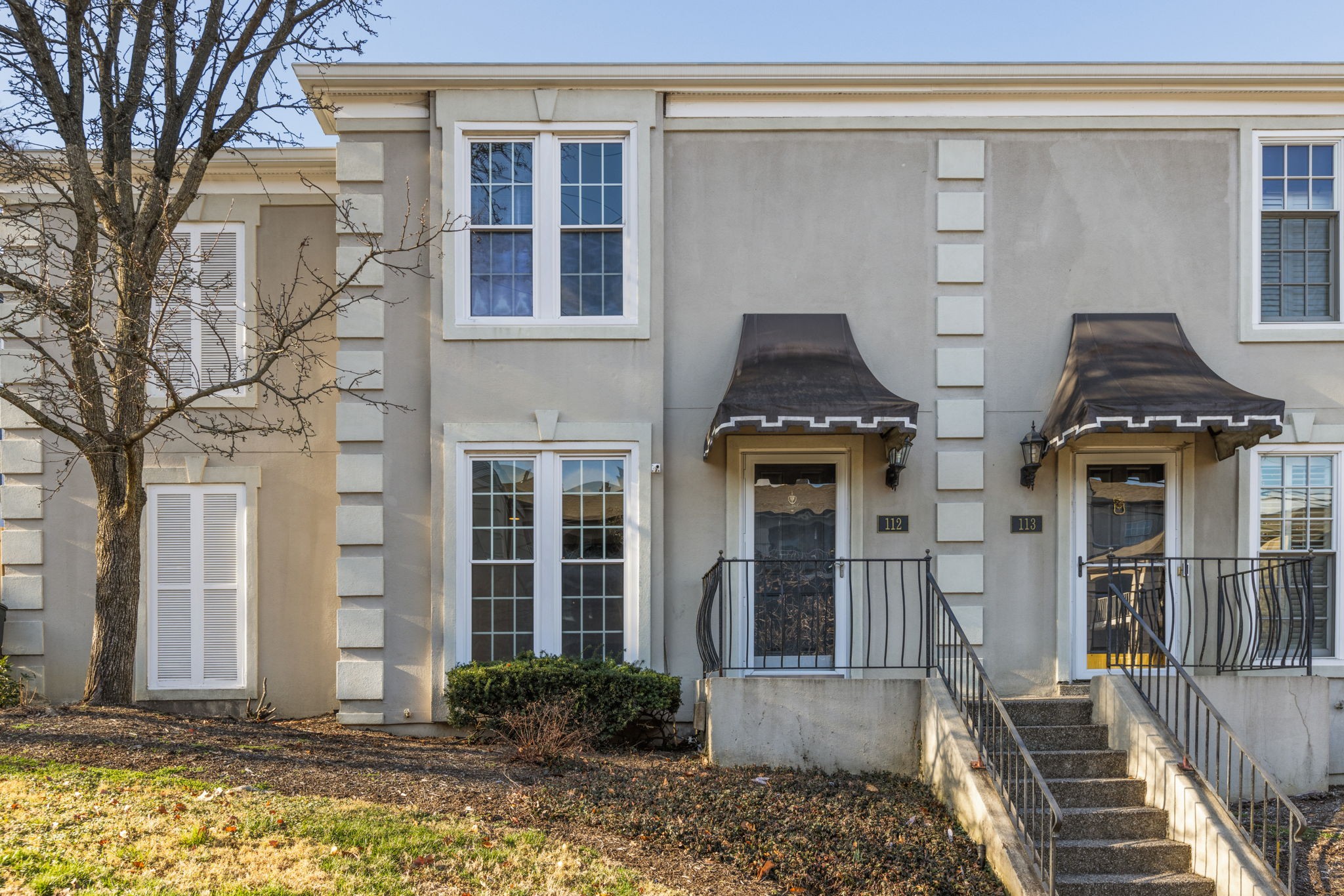 112 Saint Charles Pl