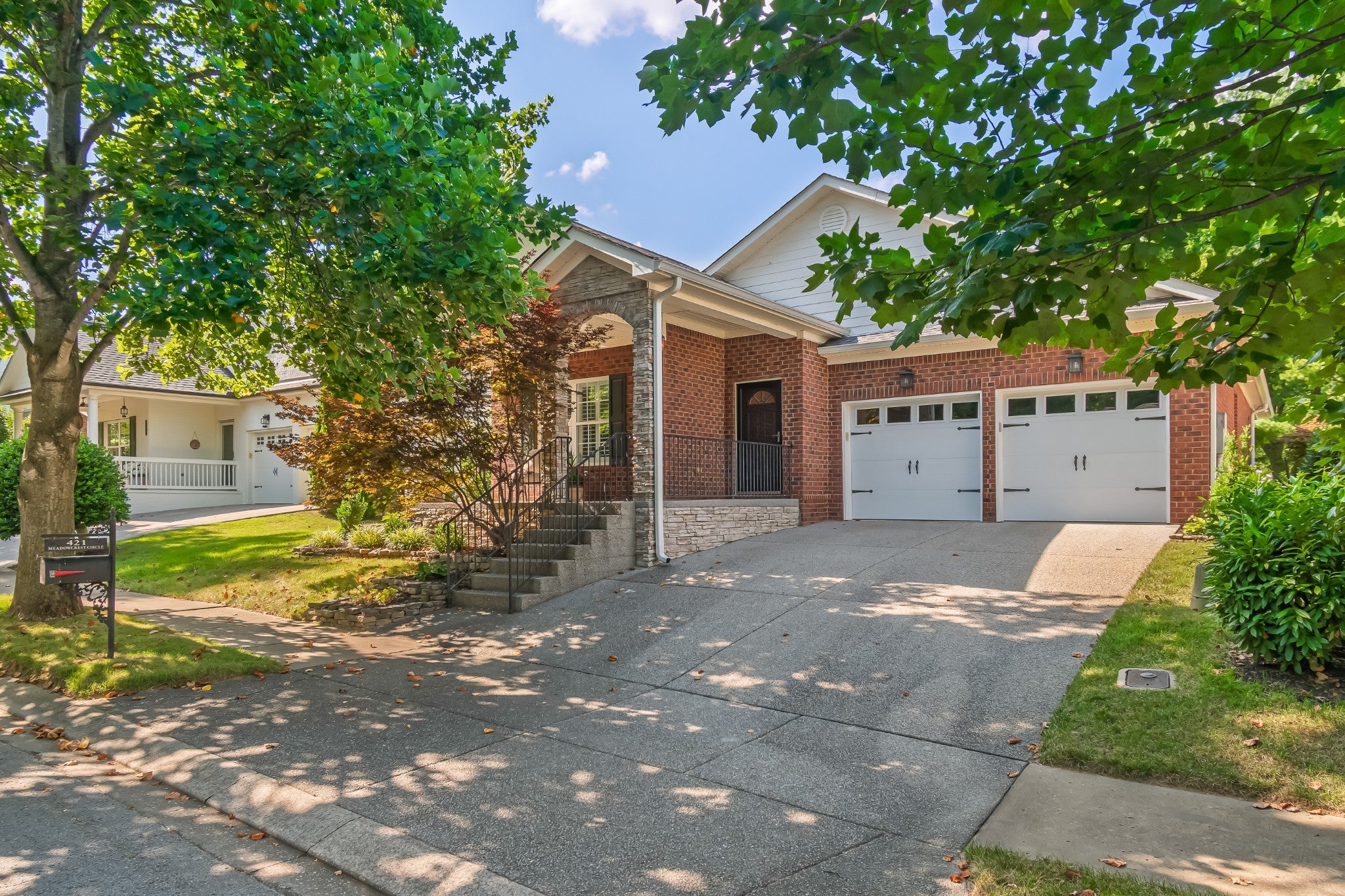 421 Meadowcrest Cir, Franklin TN 37064 3-bed home, photo 3 of 30