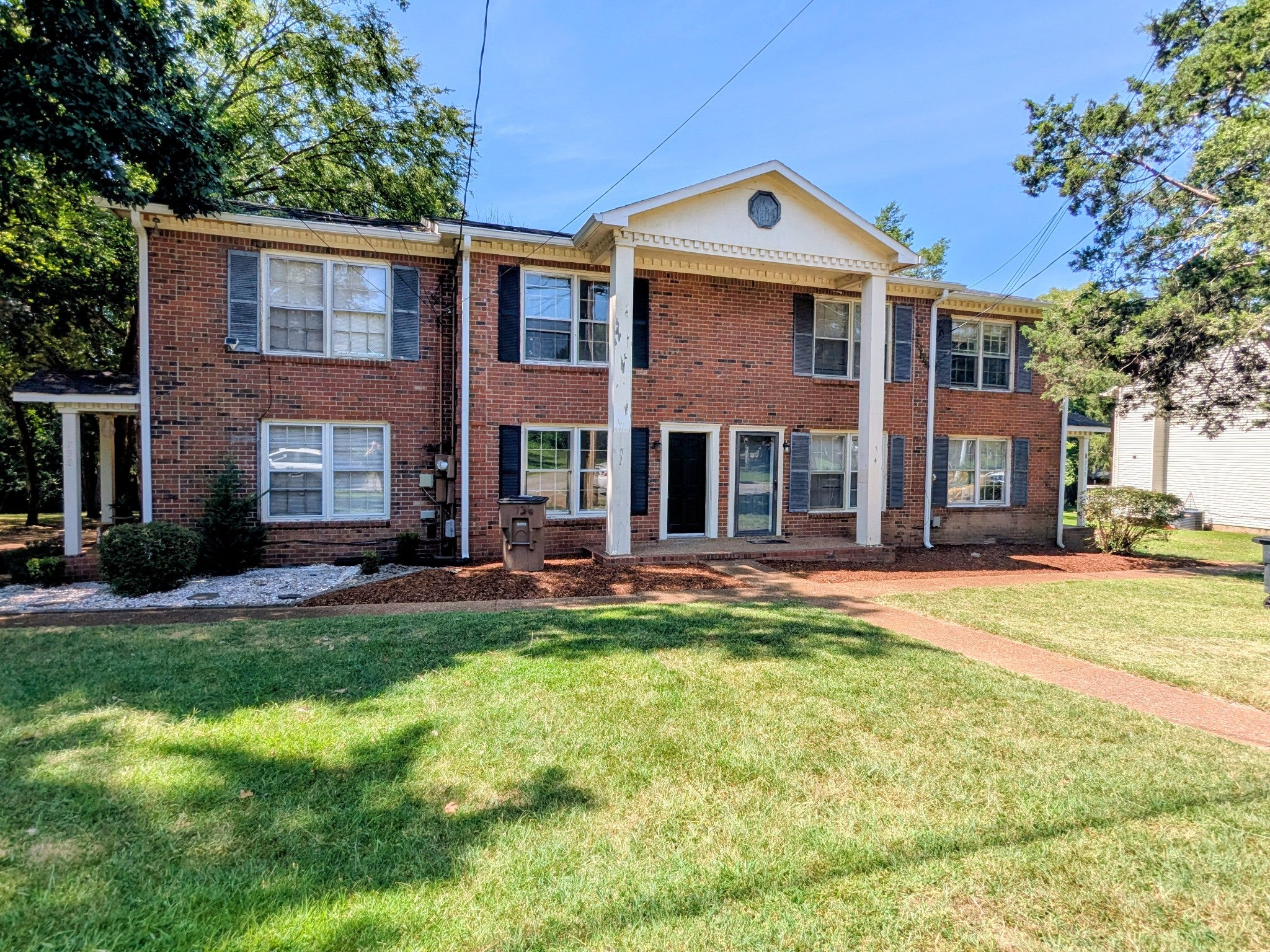 2.0-bed rental at 736 Holder Dr