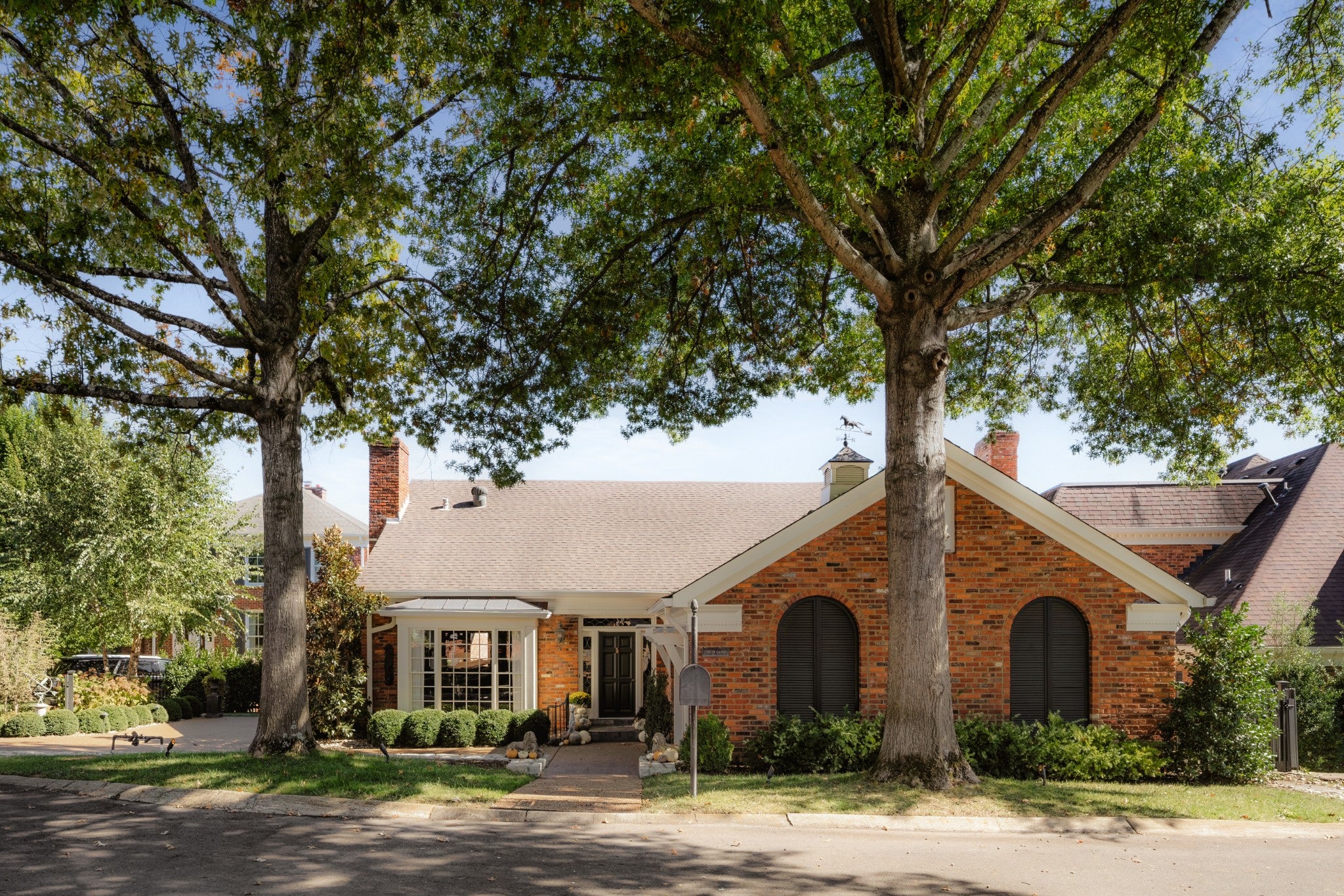 4113 Legend Hall Dr