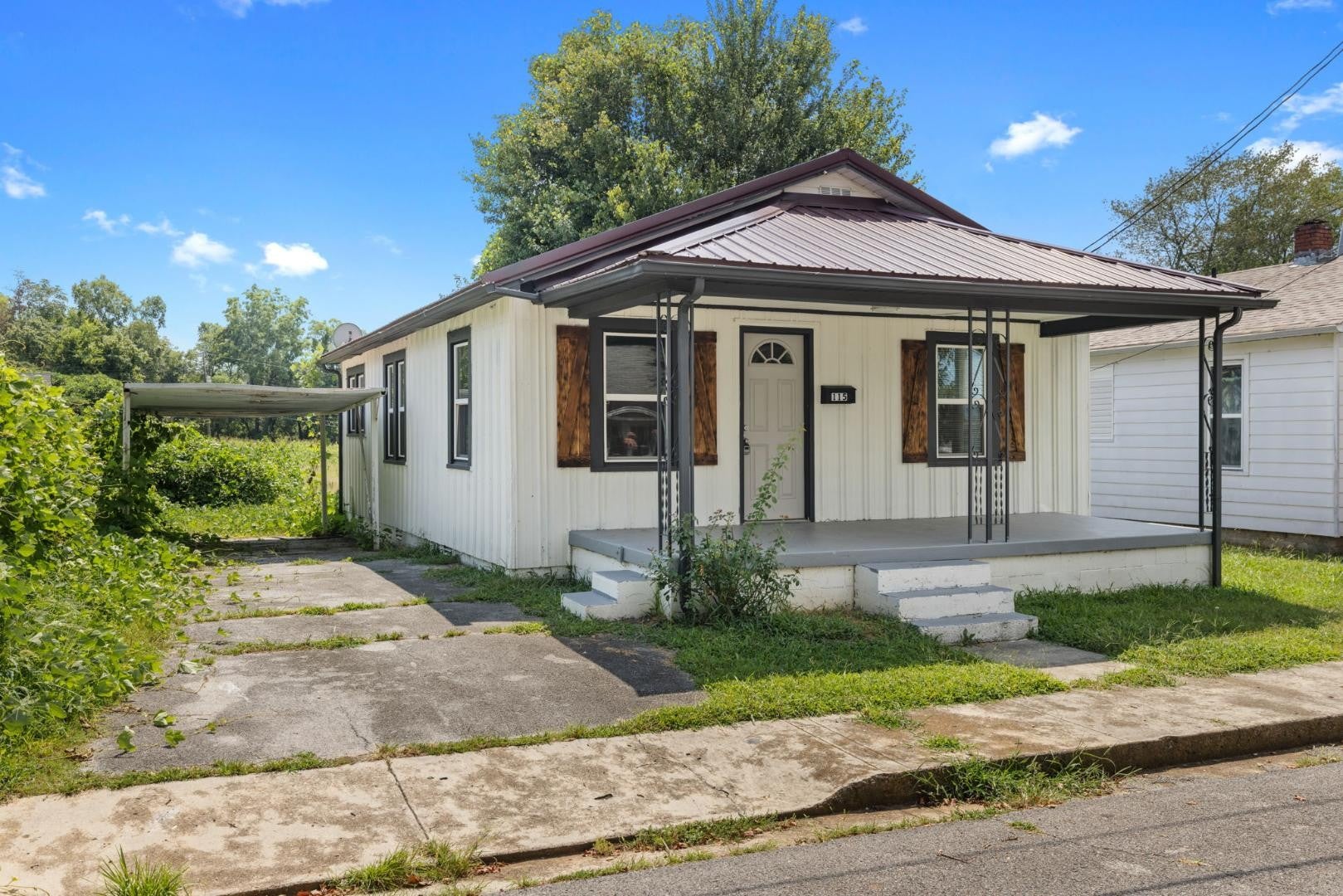 115 Gallaher Blvd