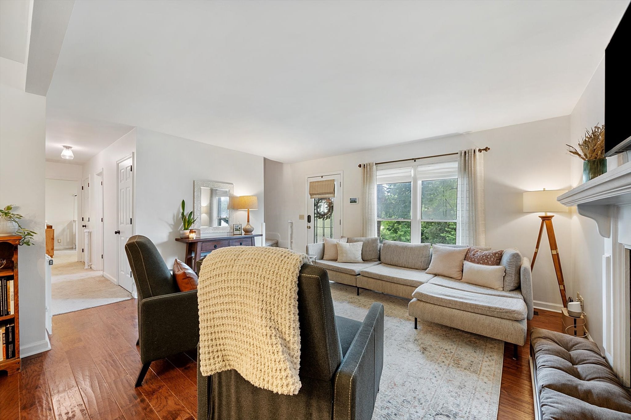 100 Windward Dr