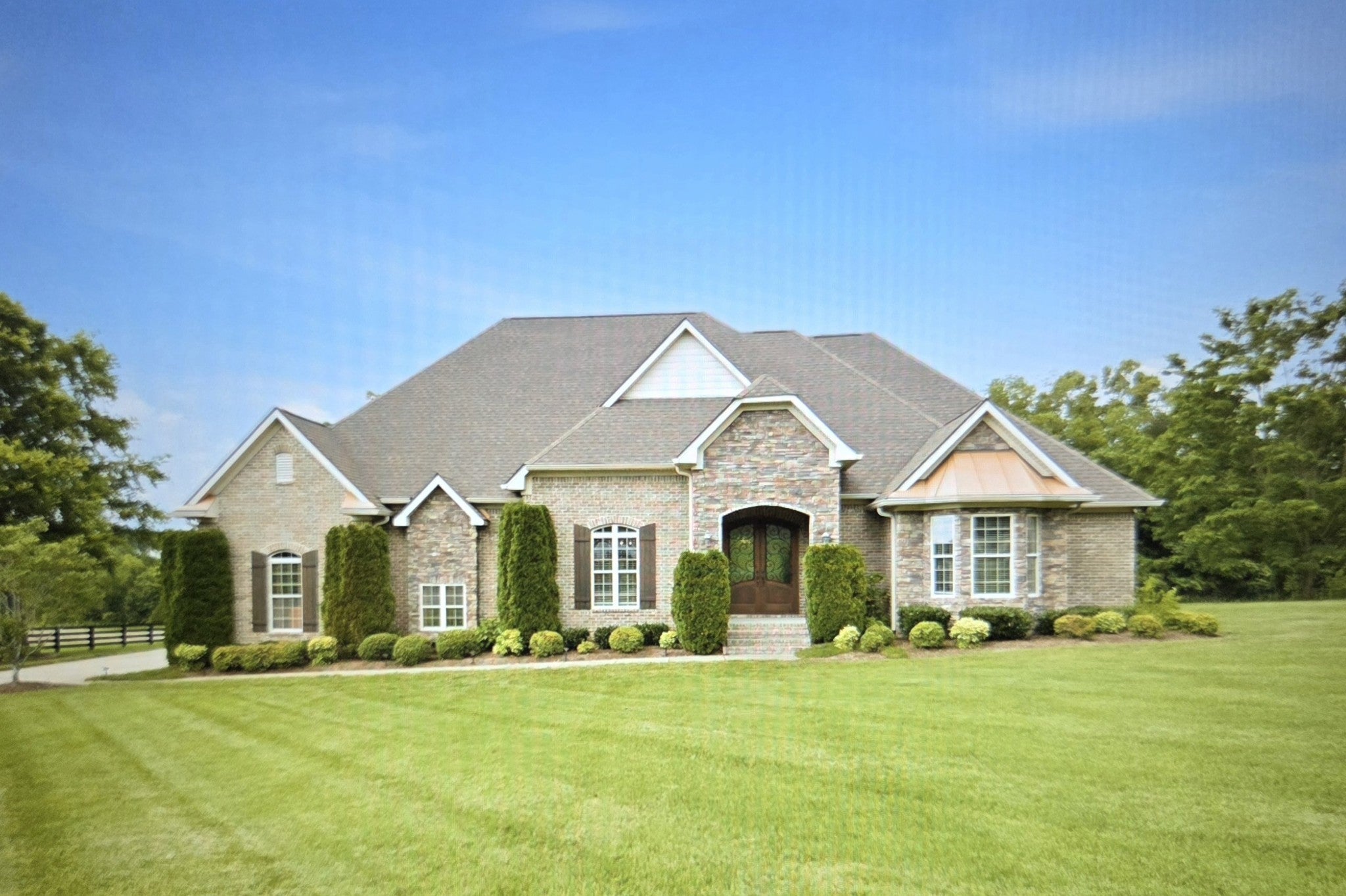 3-bed home sold in Thompsons Station, TN 37179, 5232 Mead Park Dr 5232 Mead Park Dr, Thompsons Station TN 37179 3-bed home, photo 2 of 60
