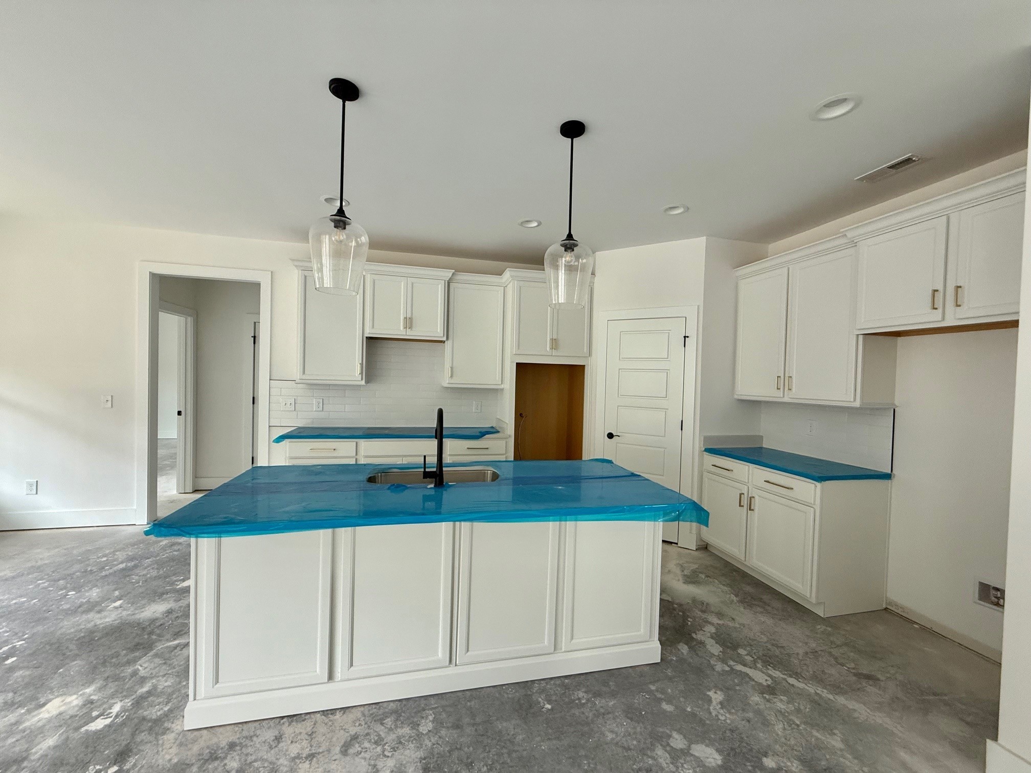 1136 Bermuda Chase St