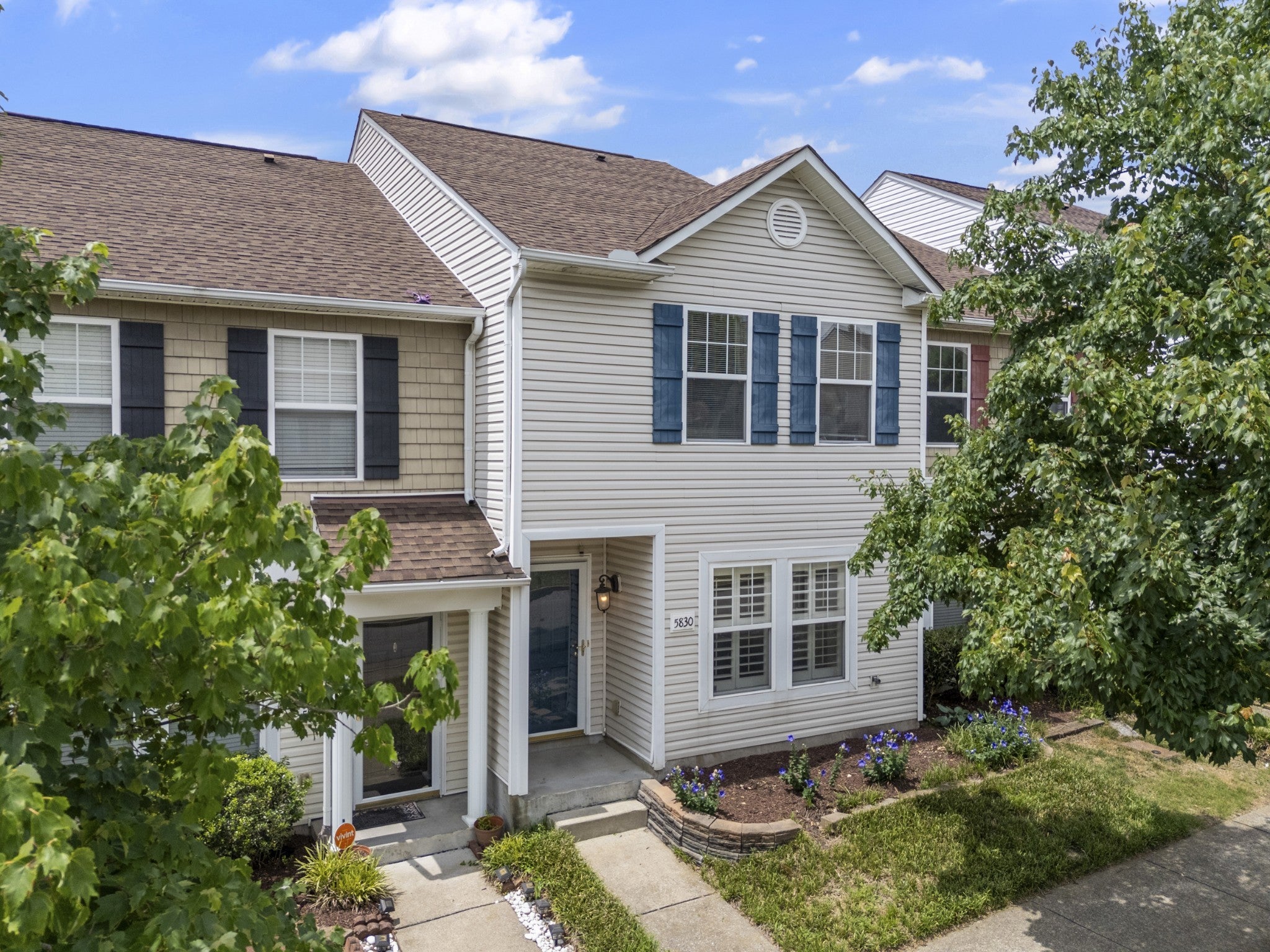 5830 Monroe Xing