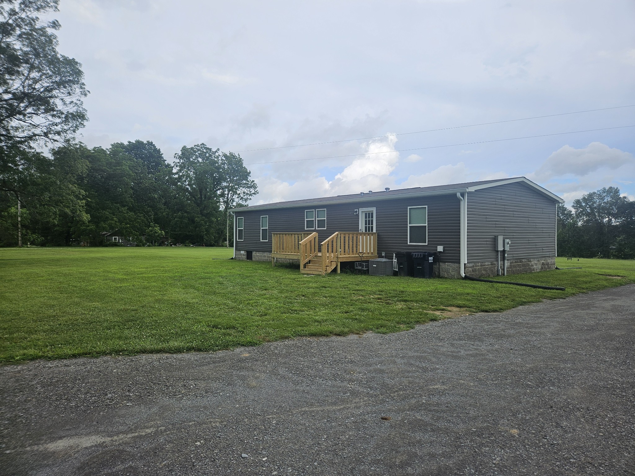 203 Heidi Ln