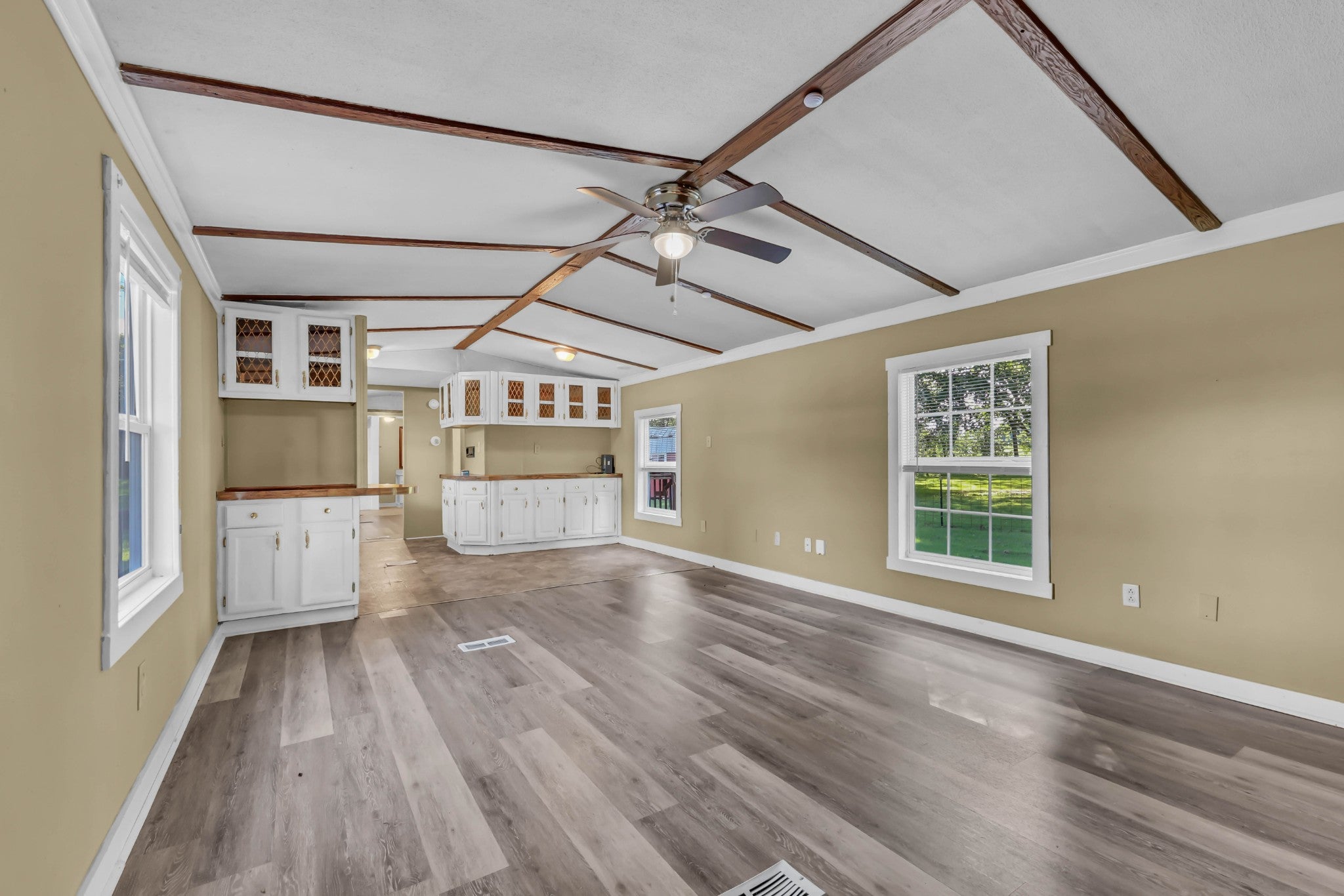 2558 Liverpool Rd