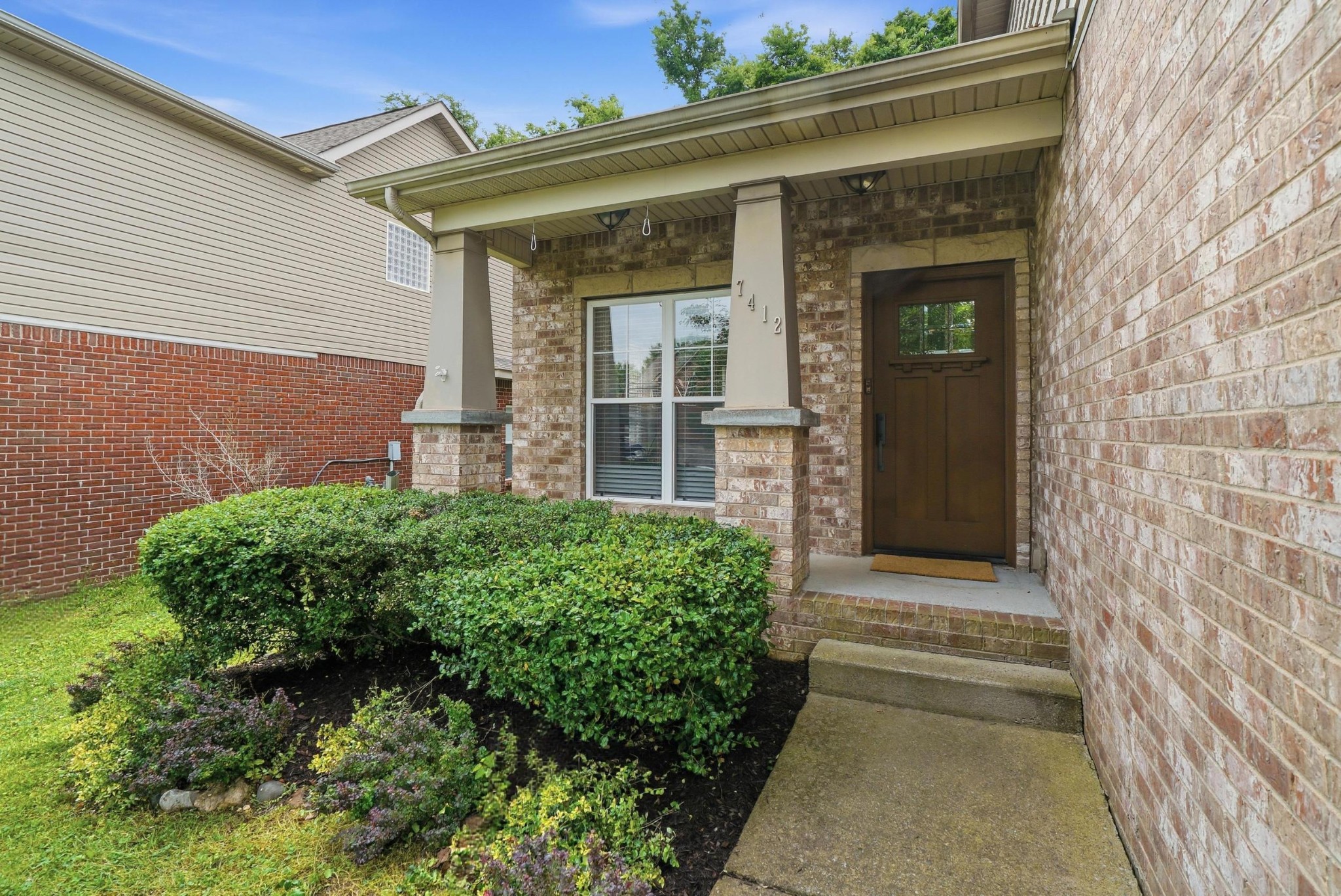 7412 Riverland Dr