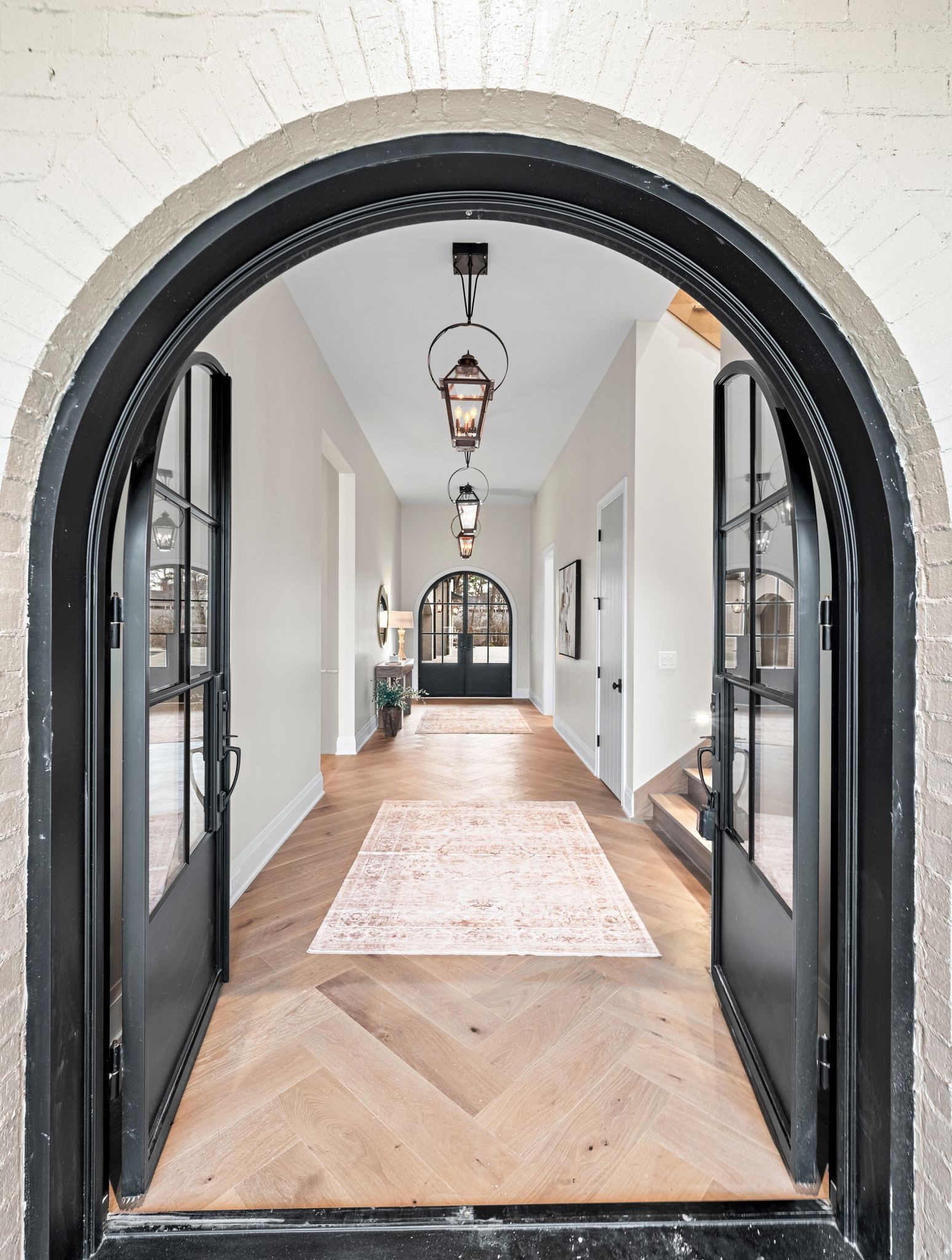 226 Williamsburg Cir