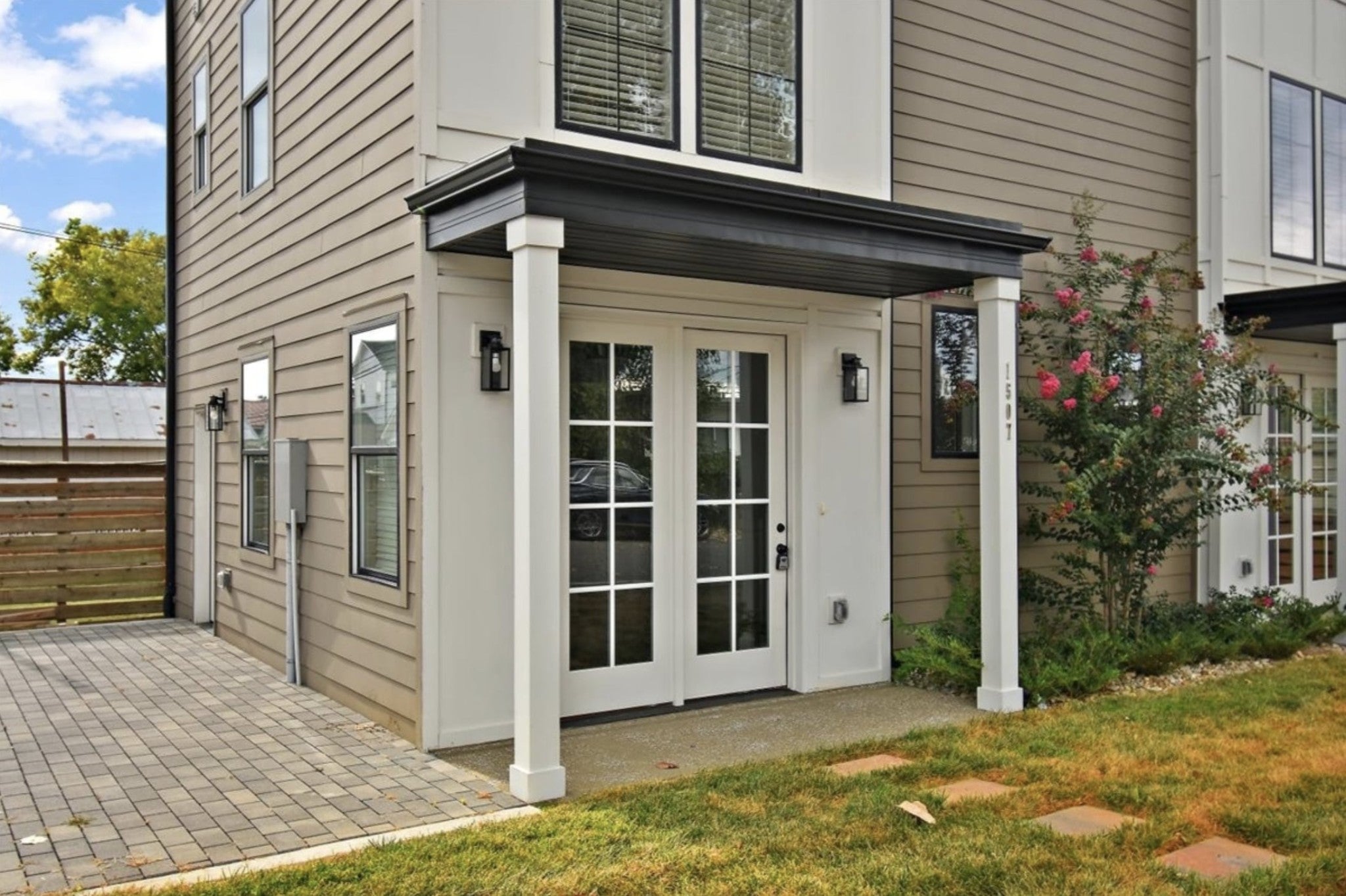 2-bed home for rent in Nashville, TN 37209, 1507 55th Ave N 1507 55th Ave N, Nashville TN 37209 2-bed home, photo 2 of 36