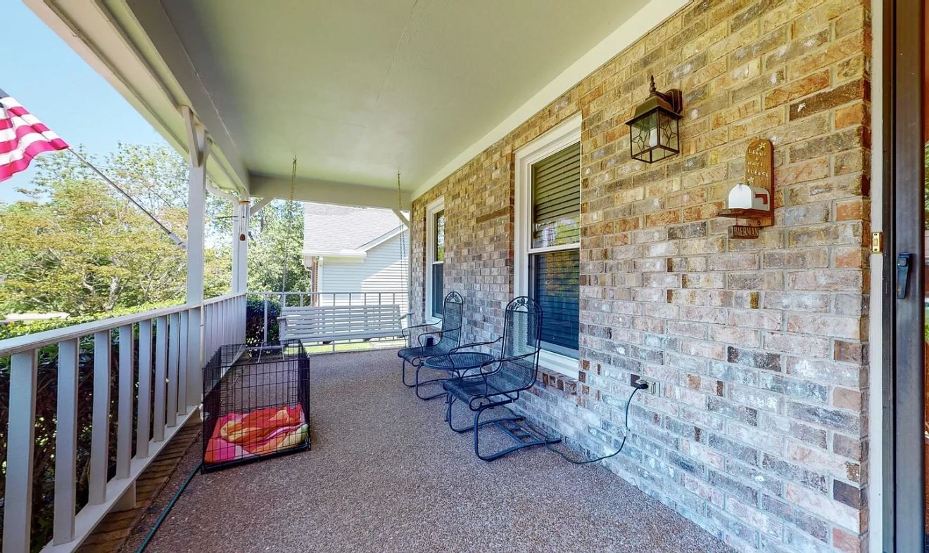 1503 Birchwood Cir