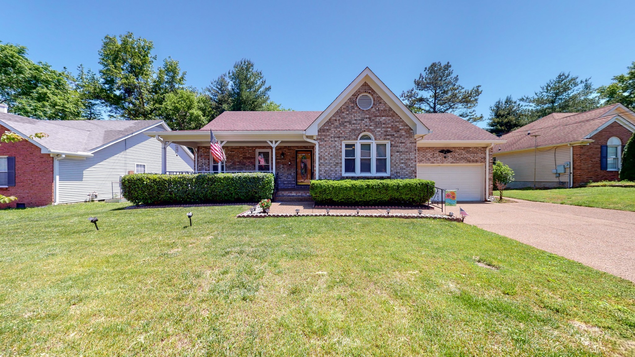 1503 Birchwood Cir