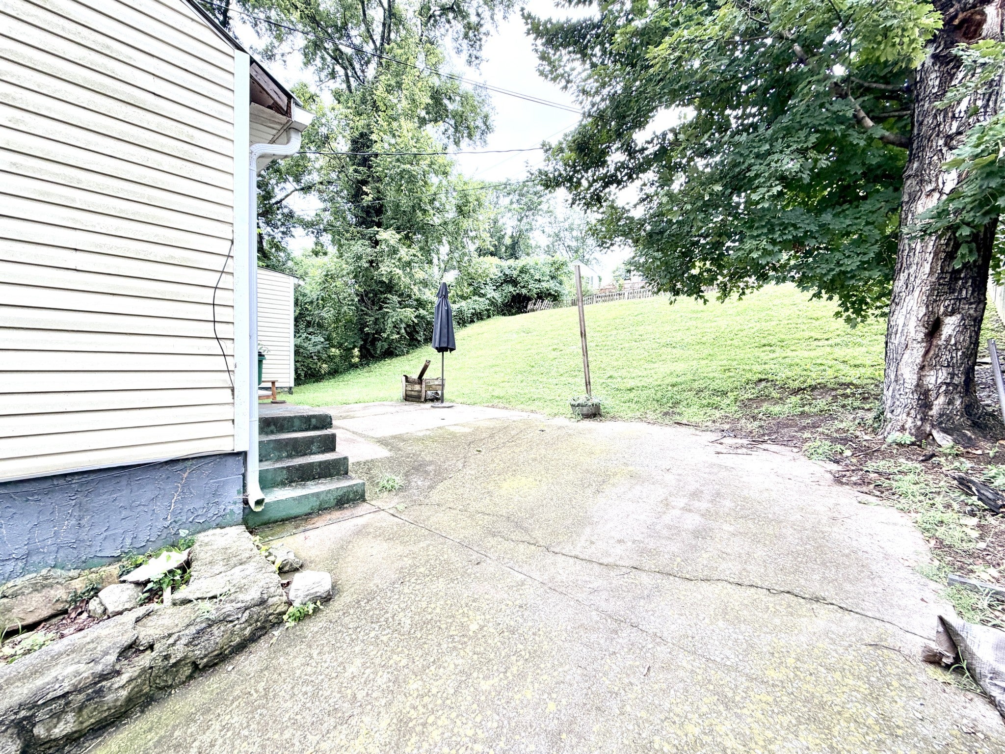 904 South 14th Street, Nashville TN 37206 3-bed home, photo 5 of 7