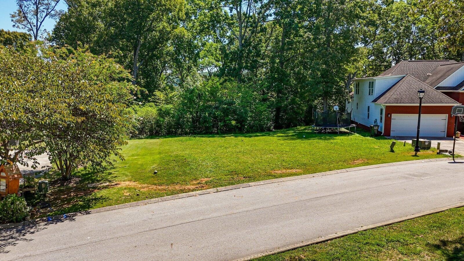95 Avenue Of Oaks
