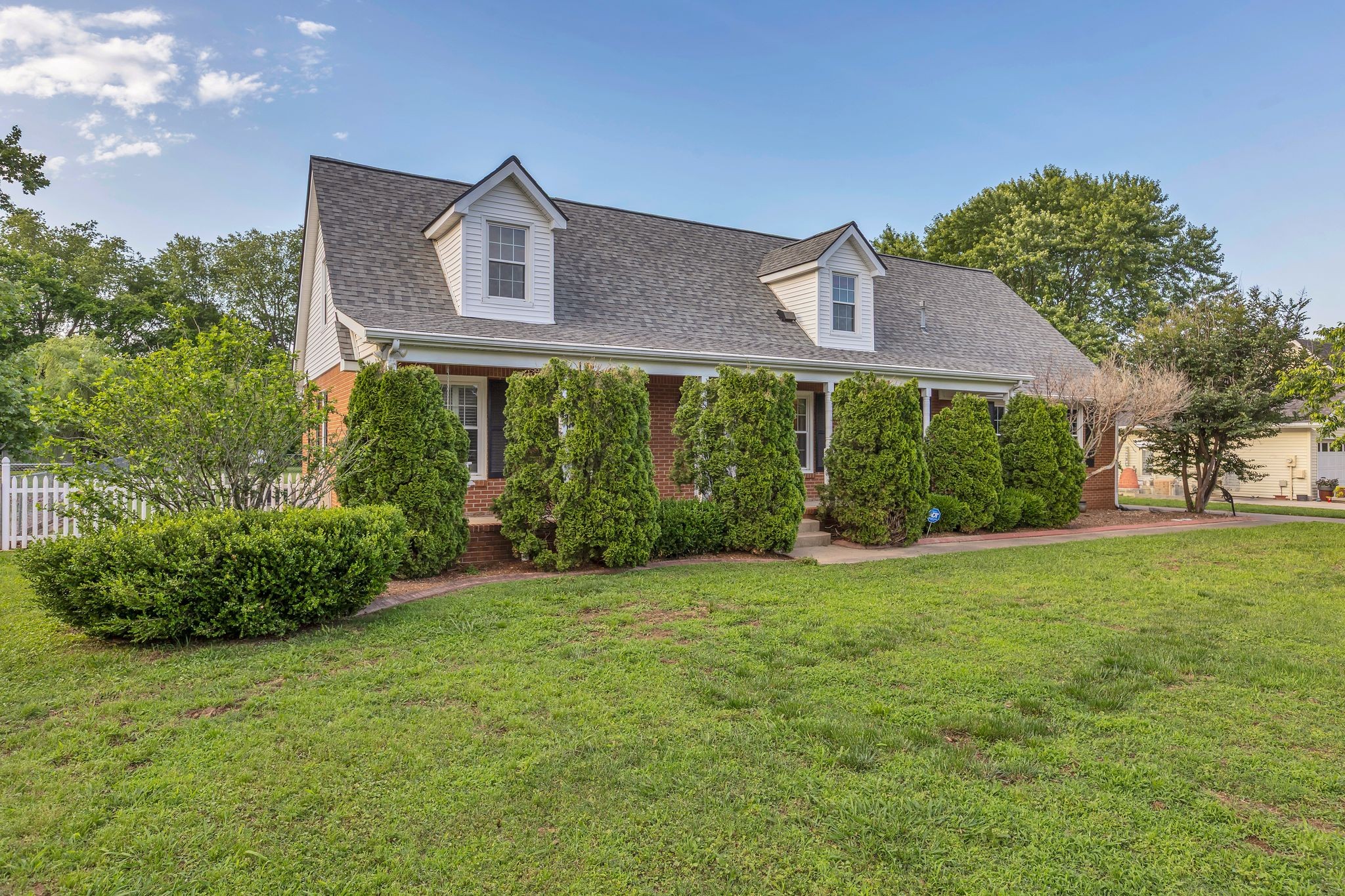 1186 Peebles Dr