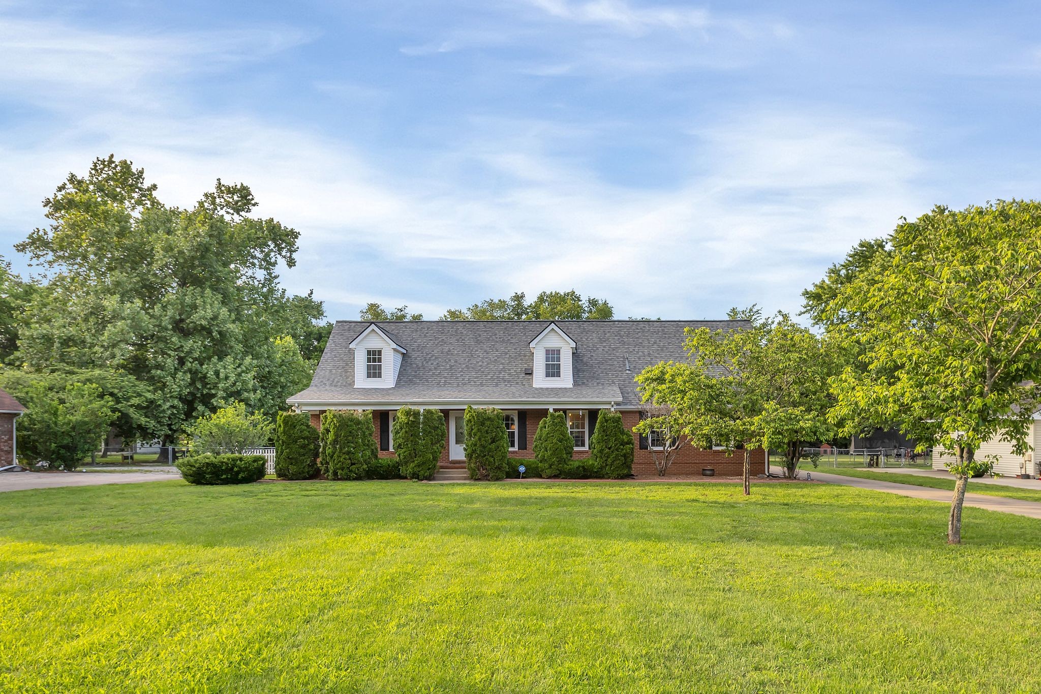 1186 Peebles Dr