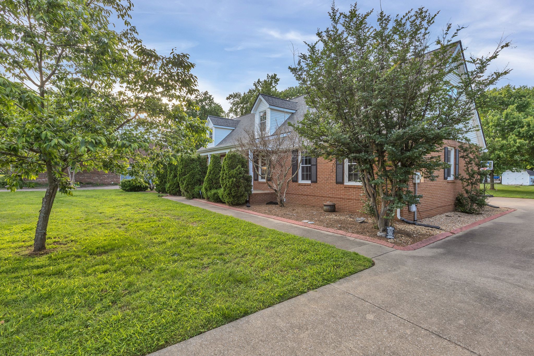 1186 Peebles Dr