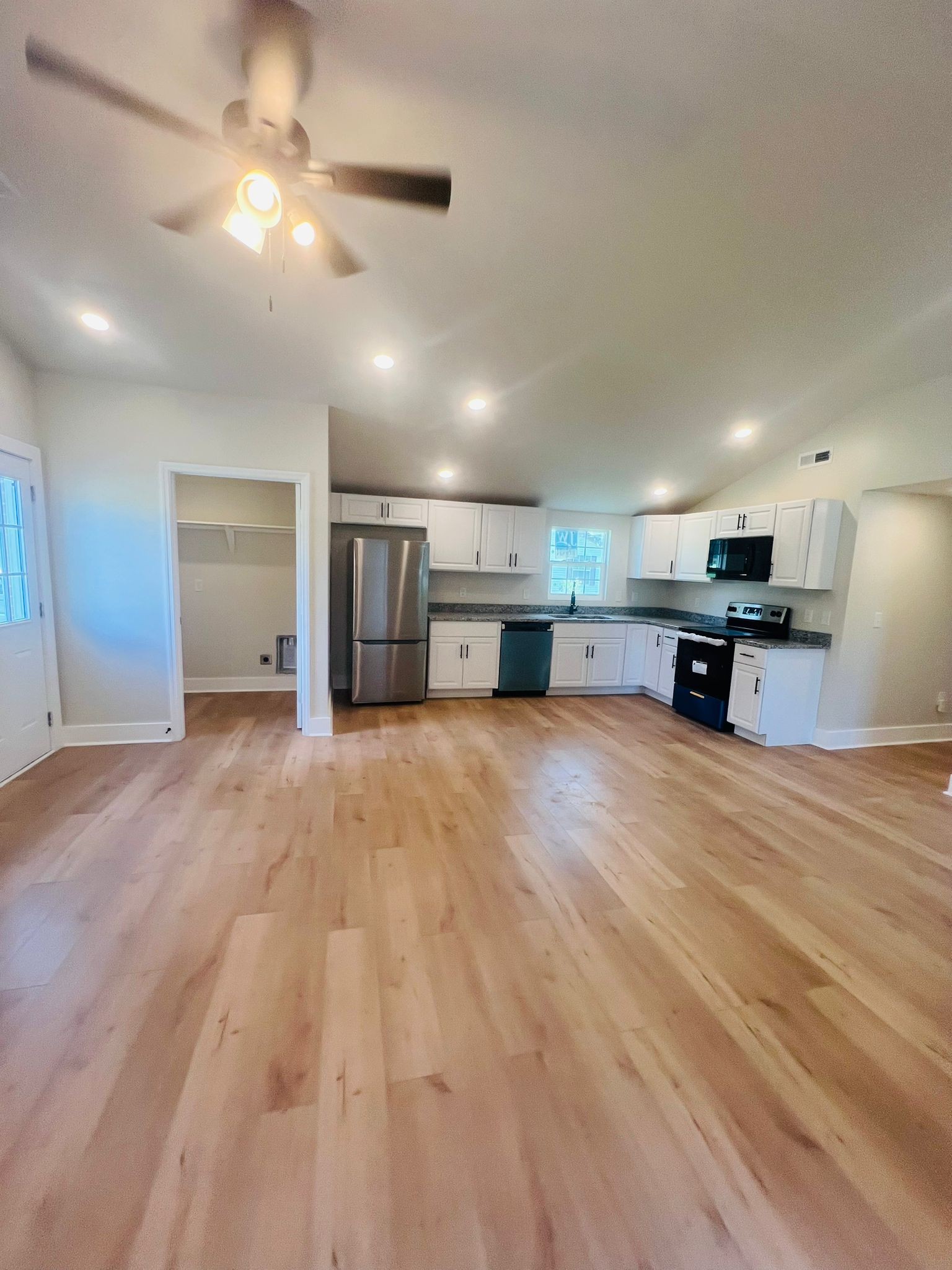 11120 Central Pike
