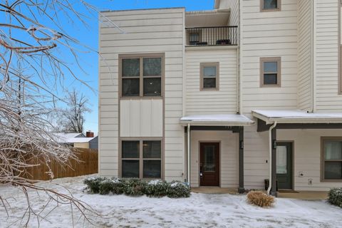 208 Thompson Park Dr 34 Nashville TN 37211