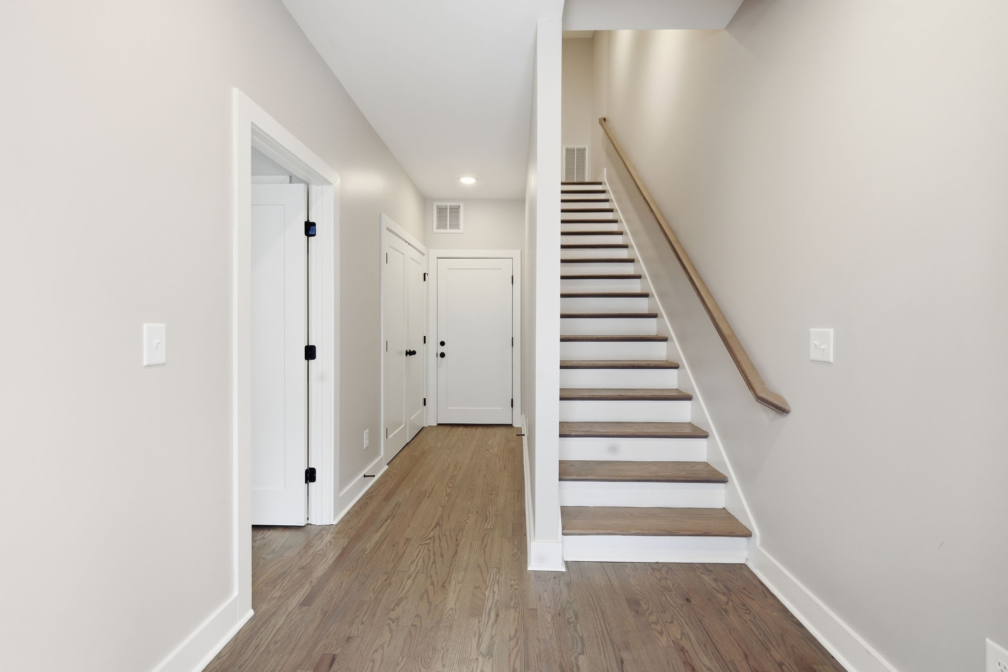 208 Thompson Park Dr 34