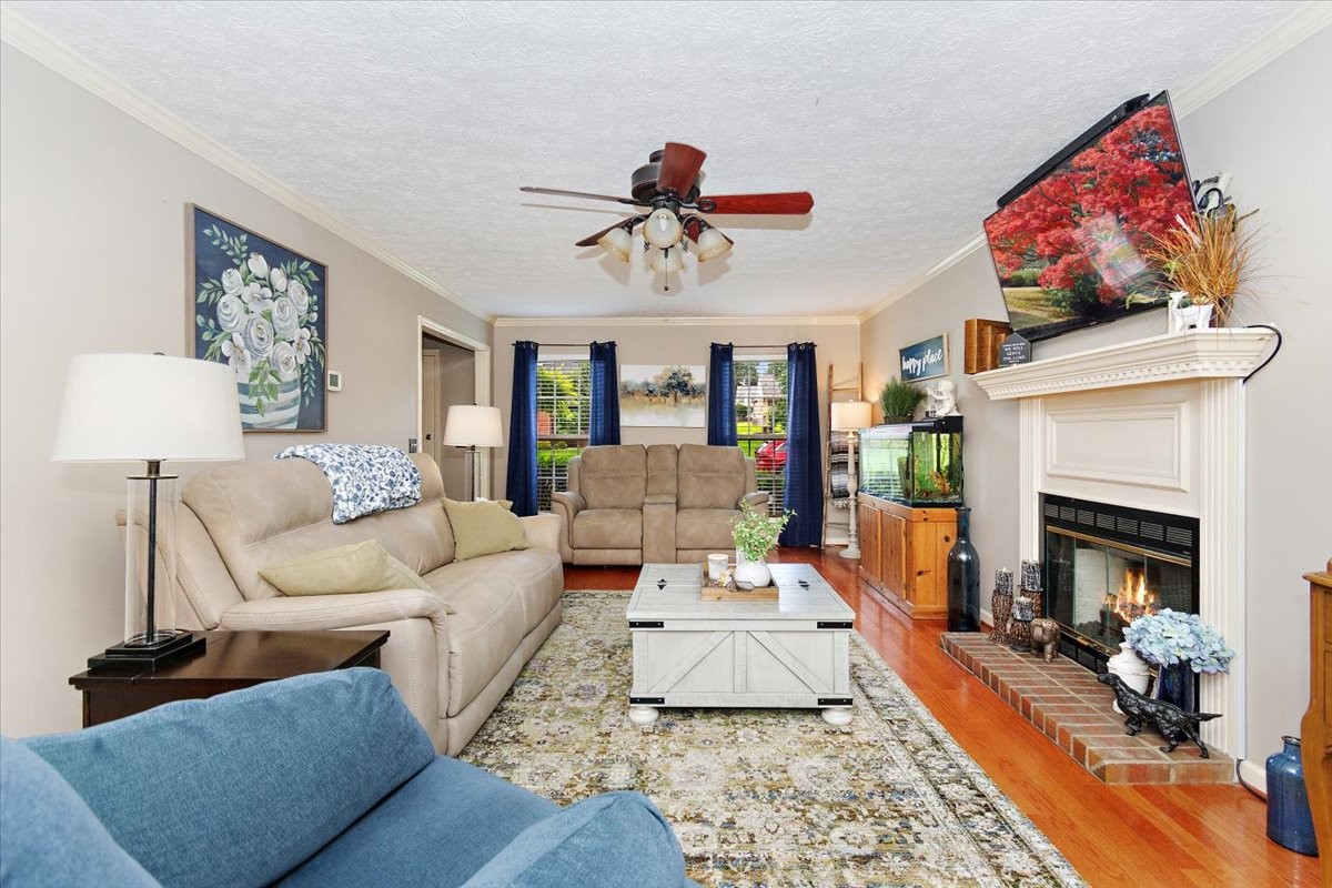 4000 Claude Dr