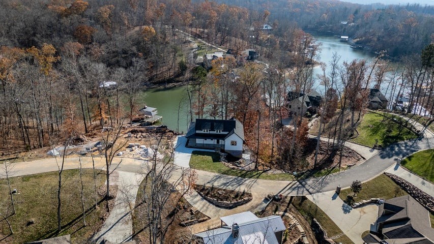 463 Waterfront Way