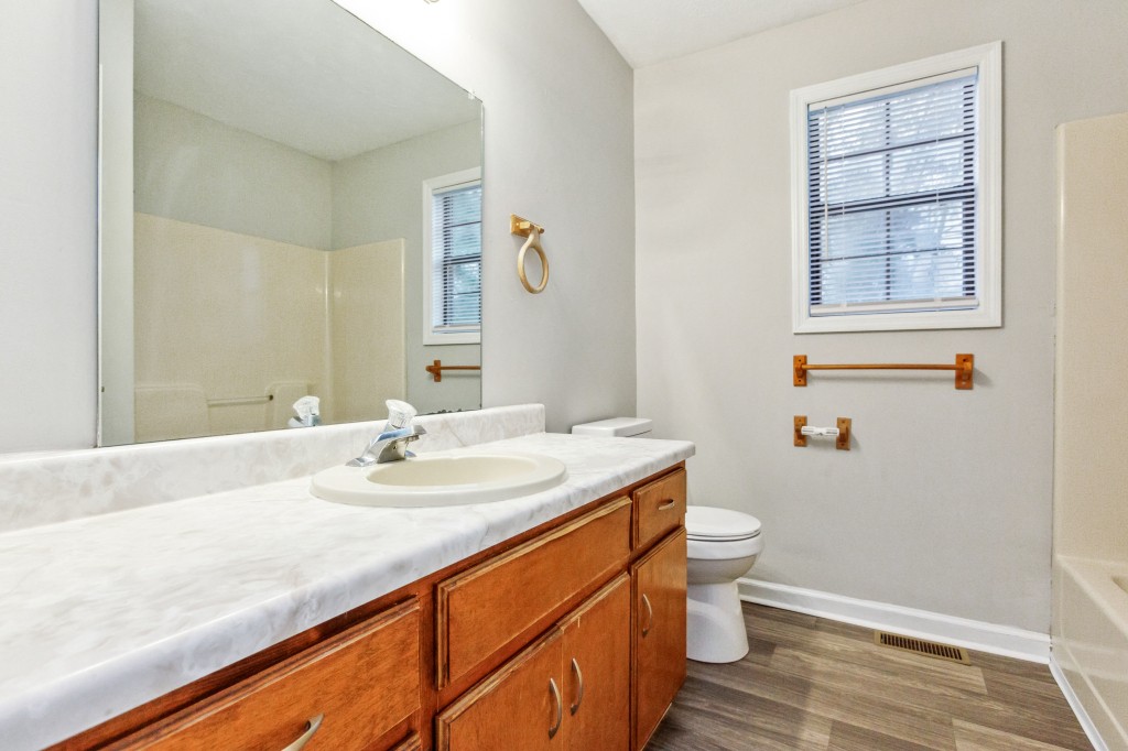 115 Gayla Ct