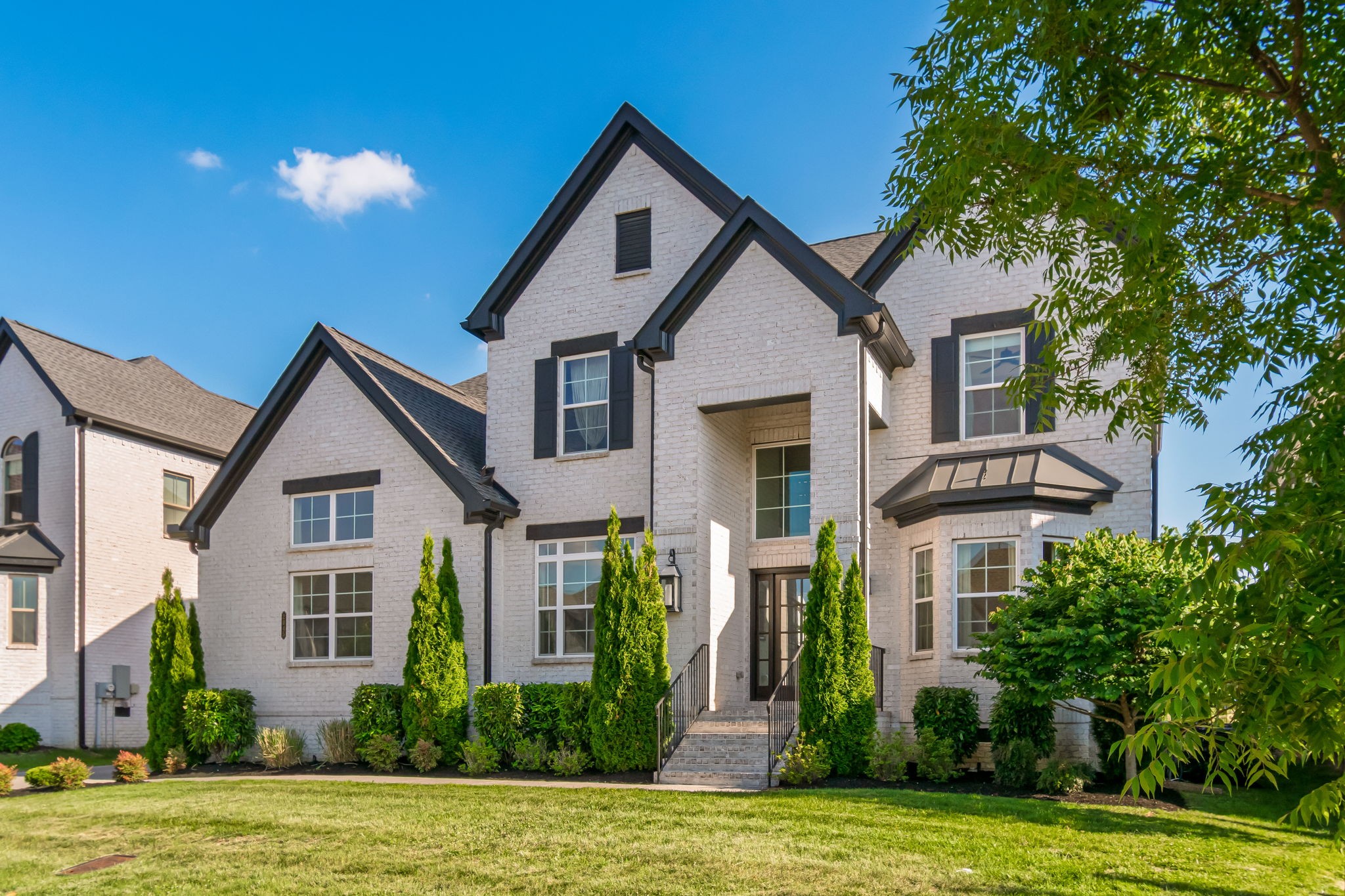 2045 Bocage Cir