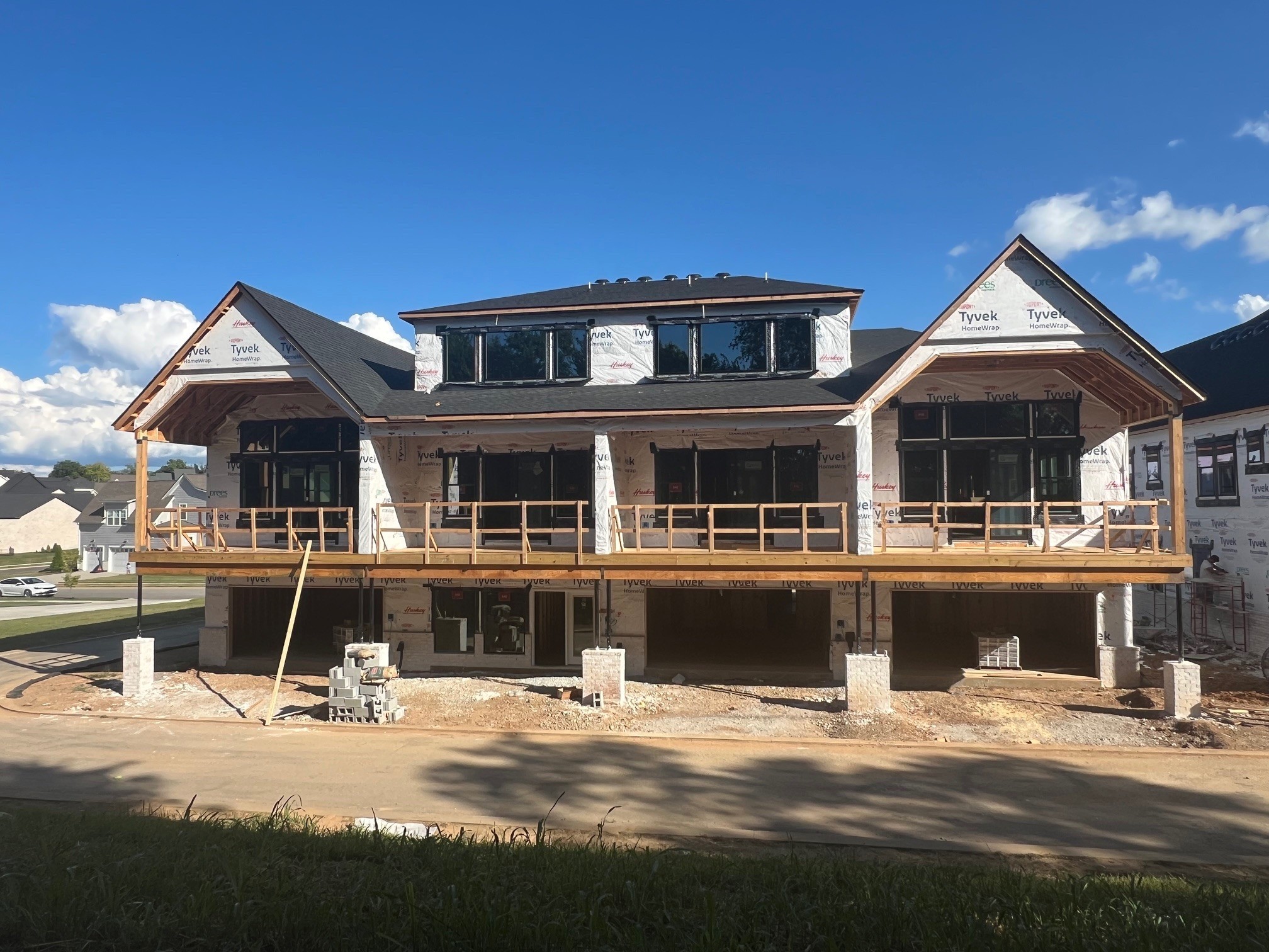2060 Conductor Ln