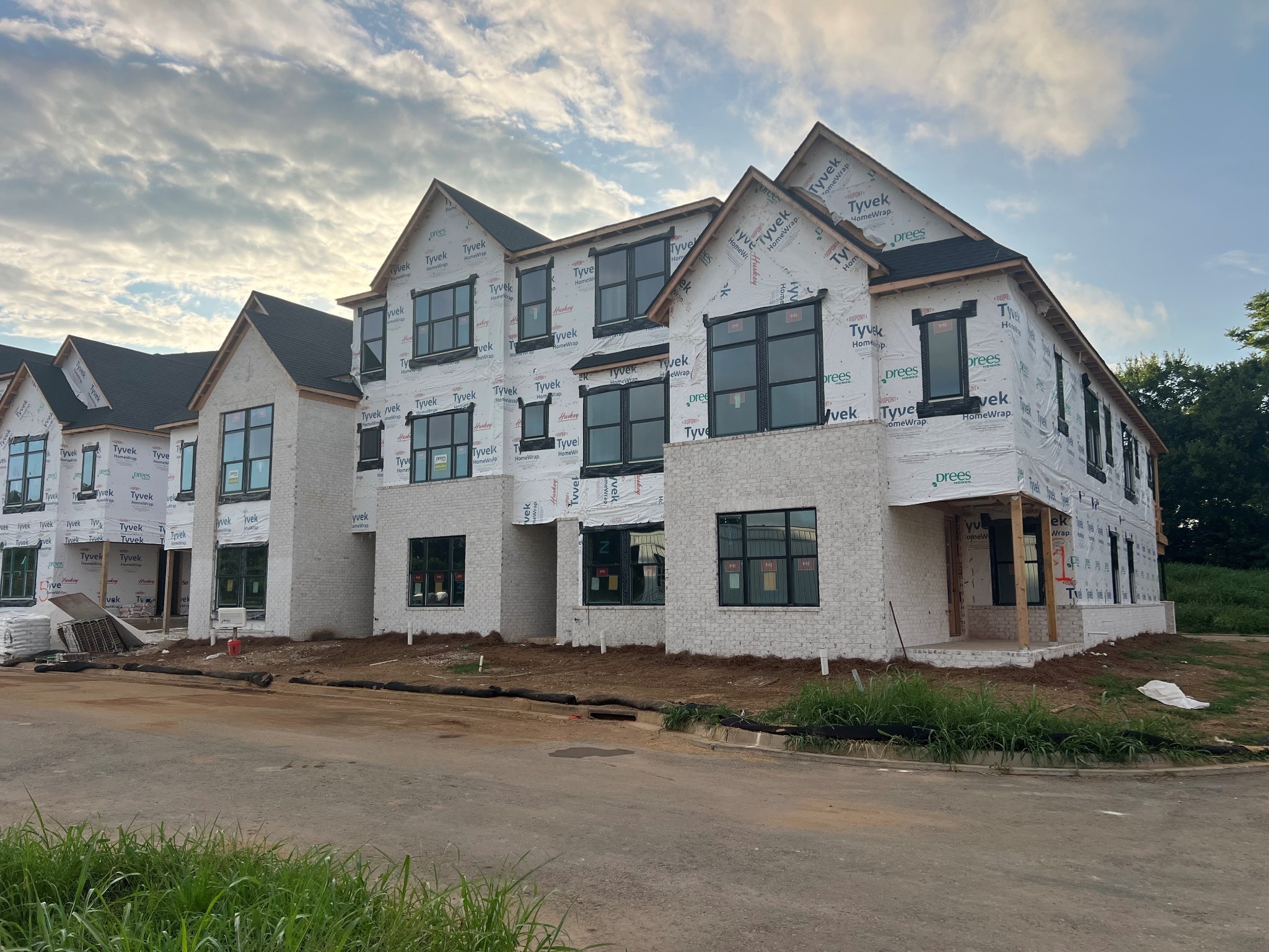 2060 Conductor Ln