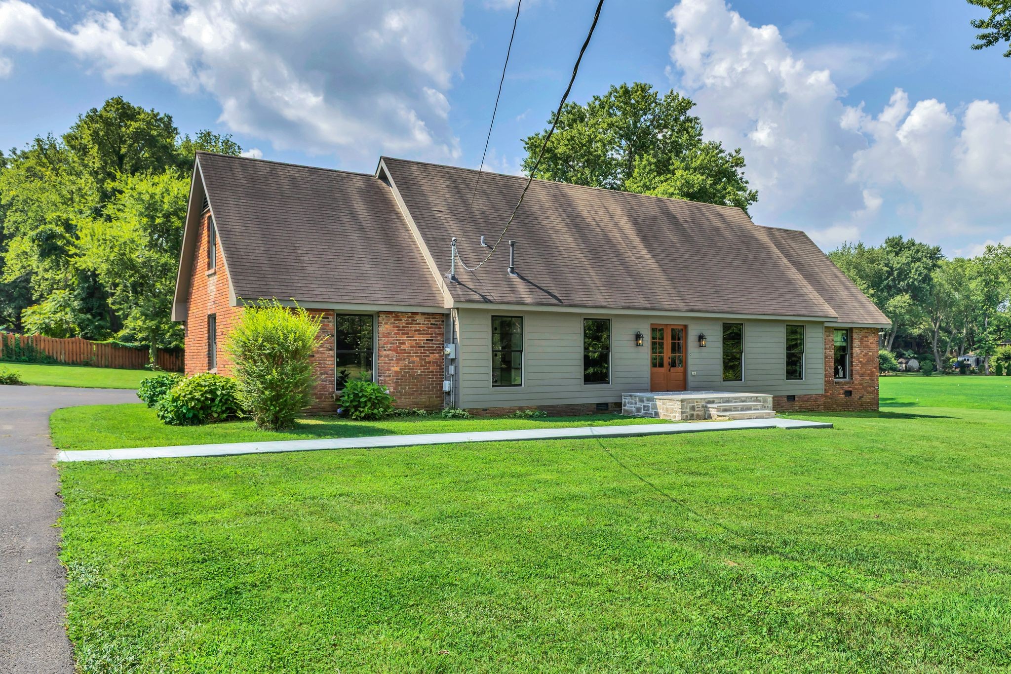 9003 Oden Ct