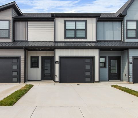 303 Jonathan Wade circle Clarksville TN 37043