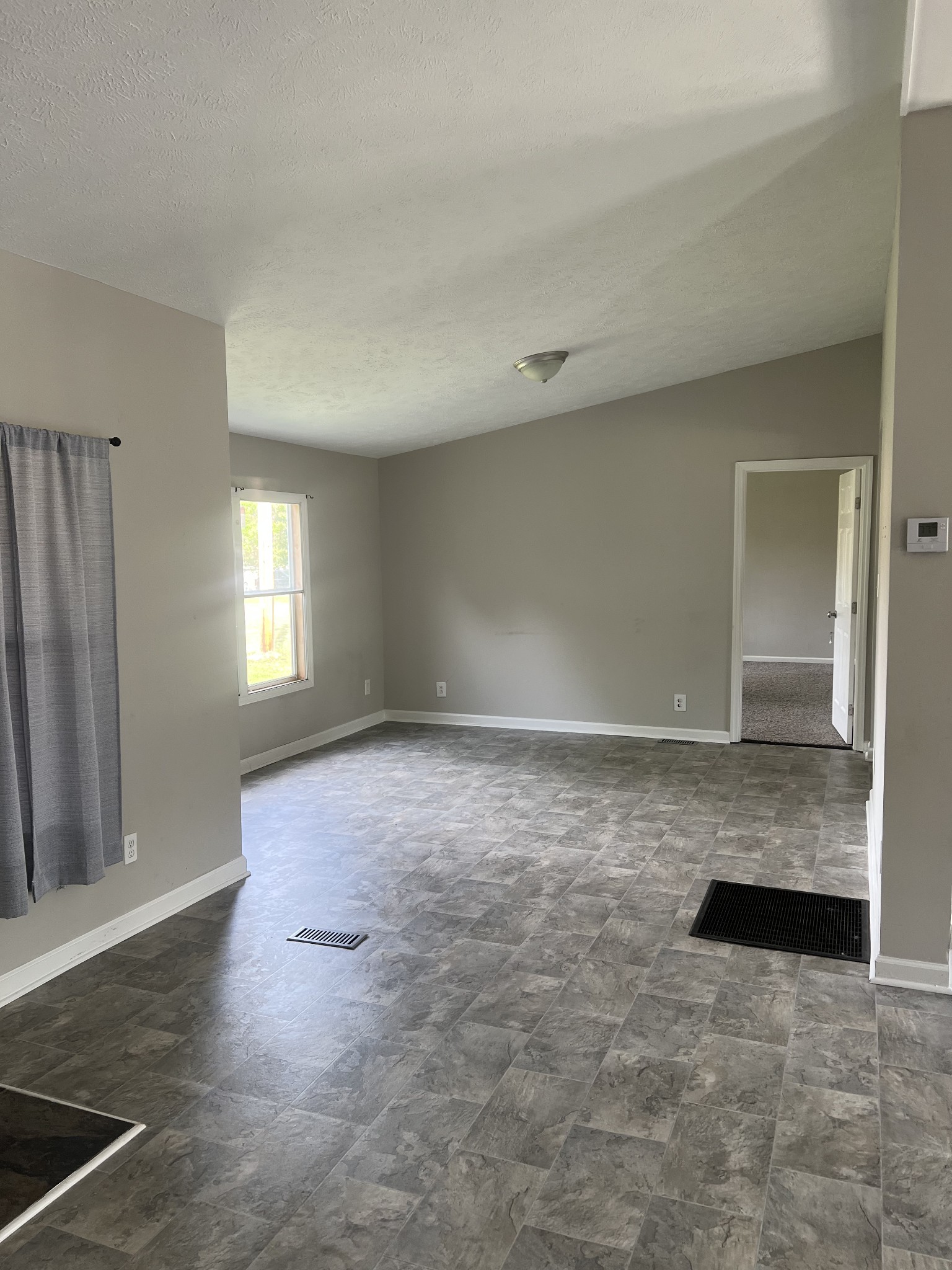 337 Jefferson Pike