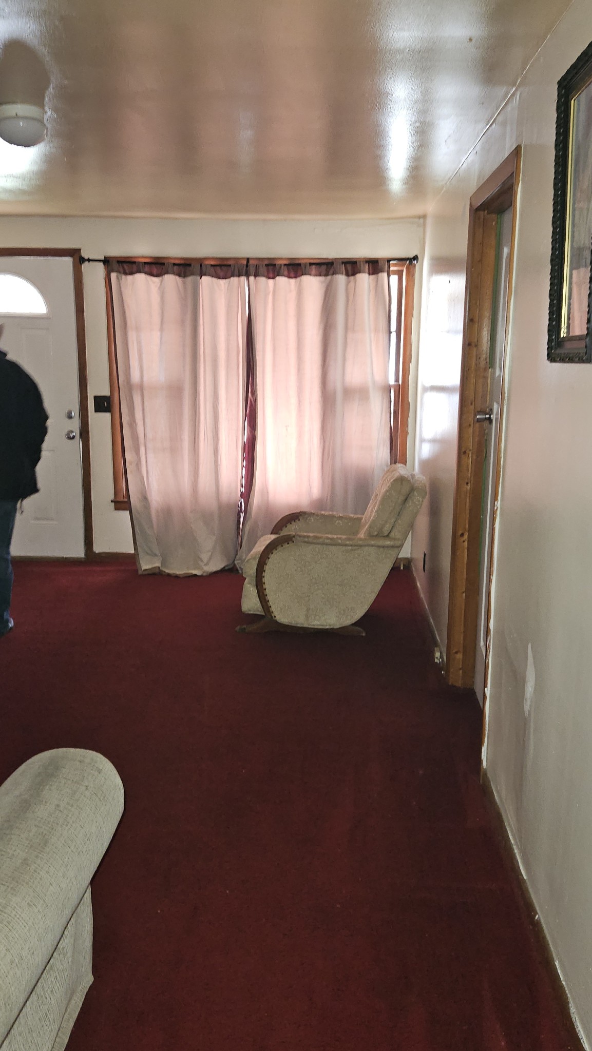 104 21st Ave W