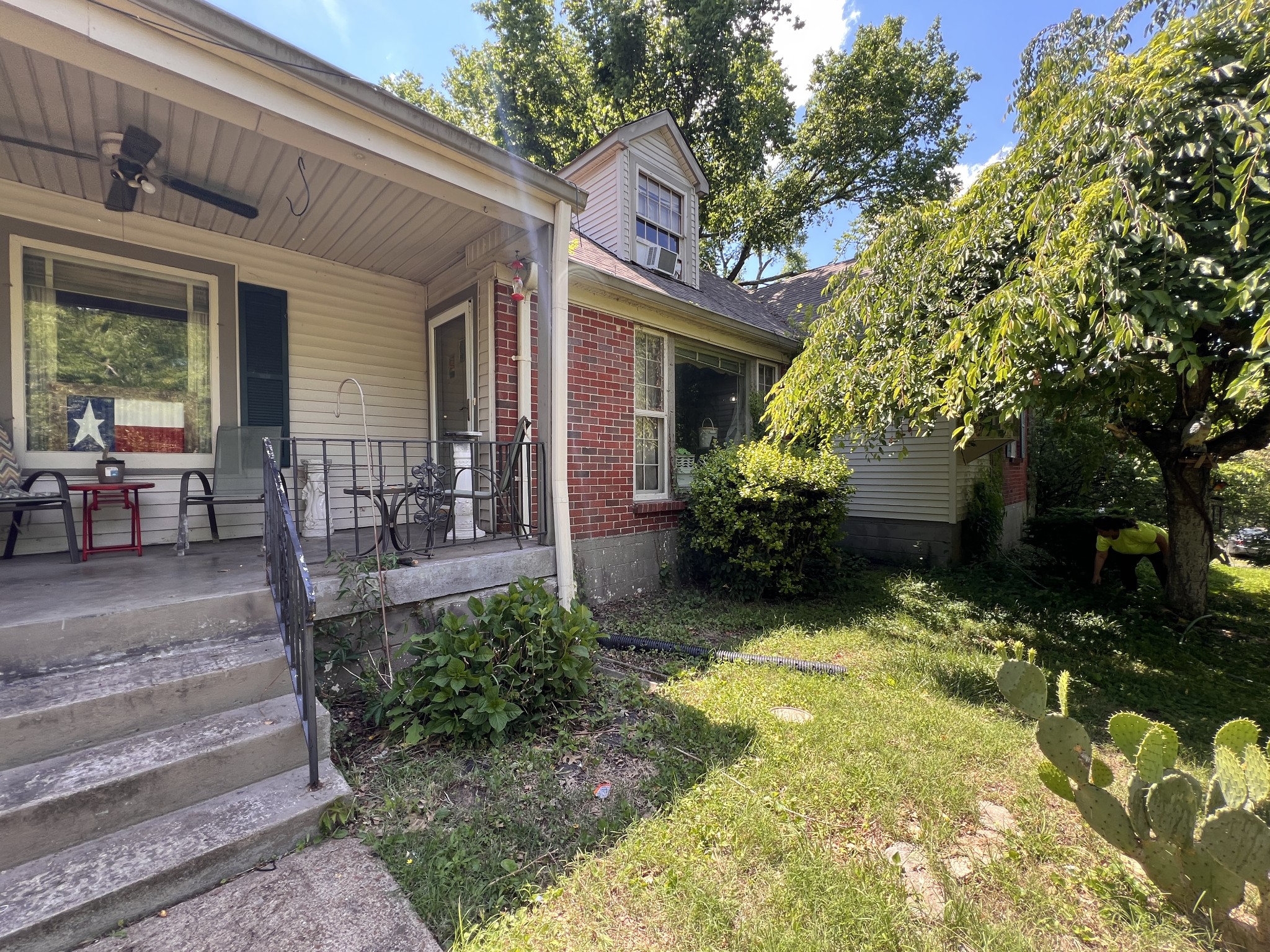 1112 Neelys Bend Rd